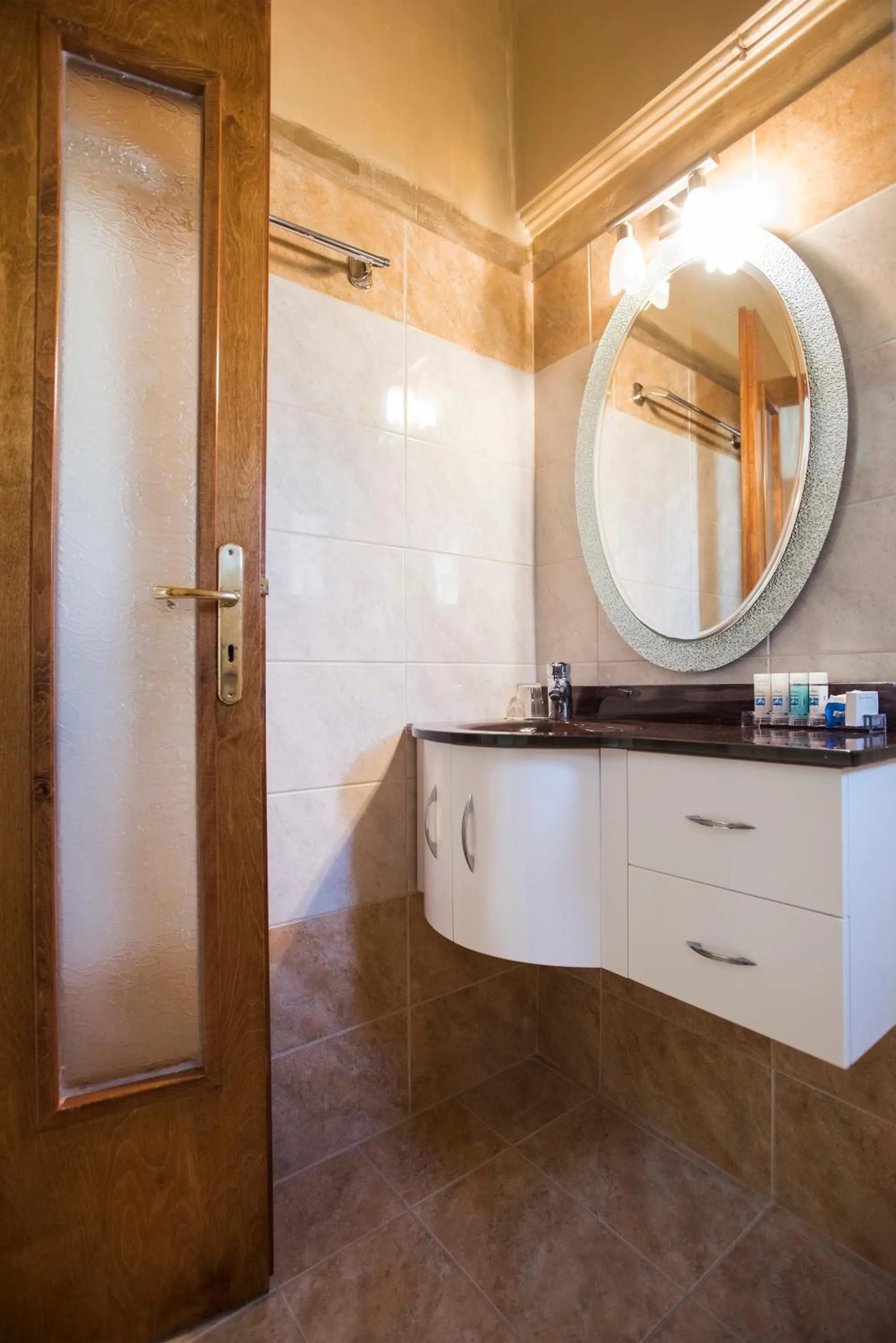 Bathroom in Almiriki Chios Rooms & Apartments