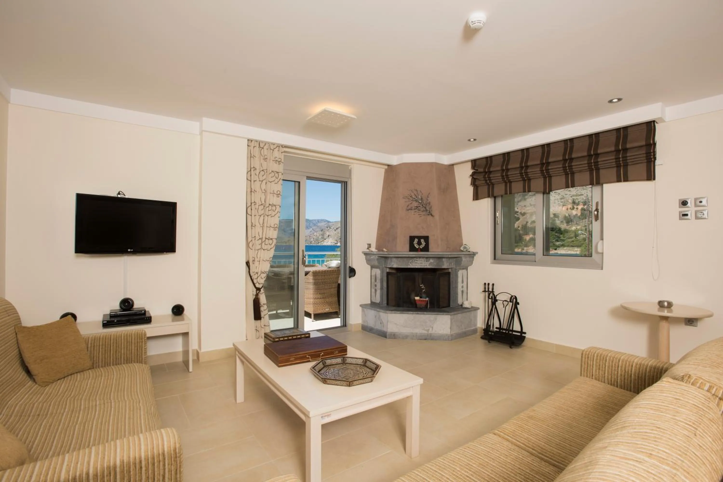 Living room in Almiriki Chios Rooms & Apartments