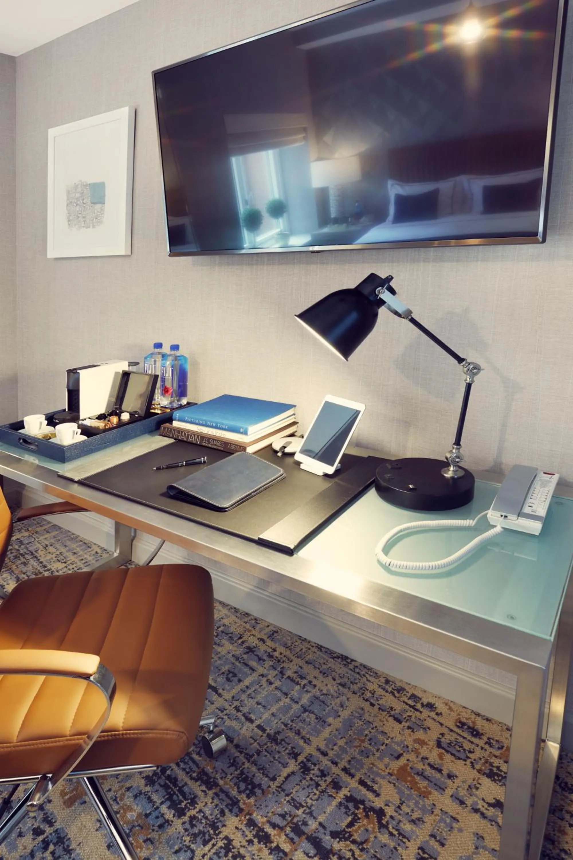 TV and multimedia in Artezen Hotel