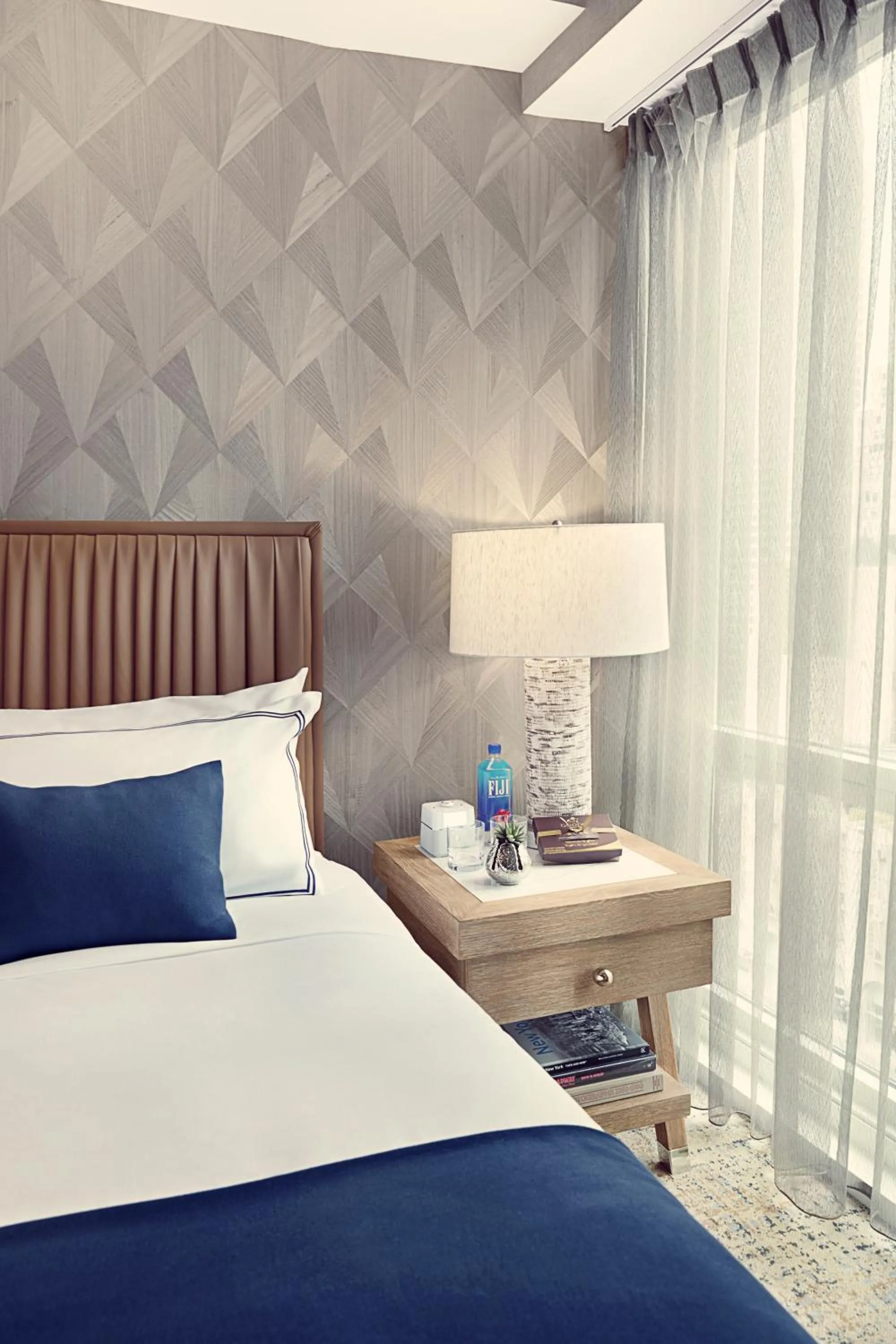 Bedroom, Bed in Artezen Hotel