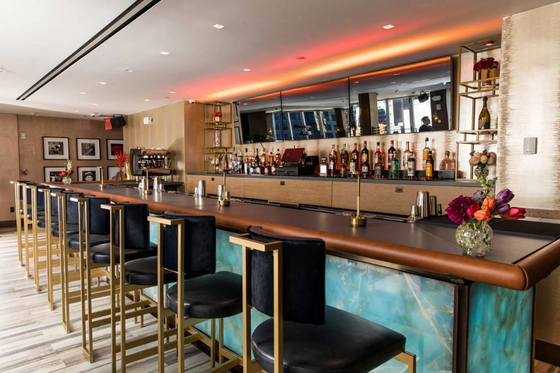 Lounge or bar in Artezen Hotel