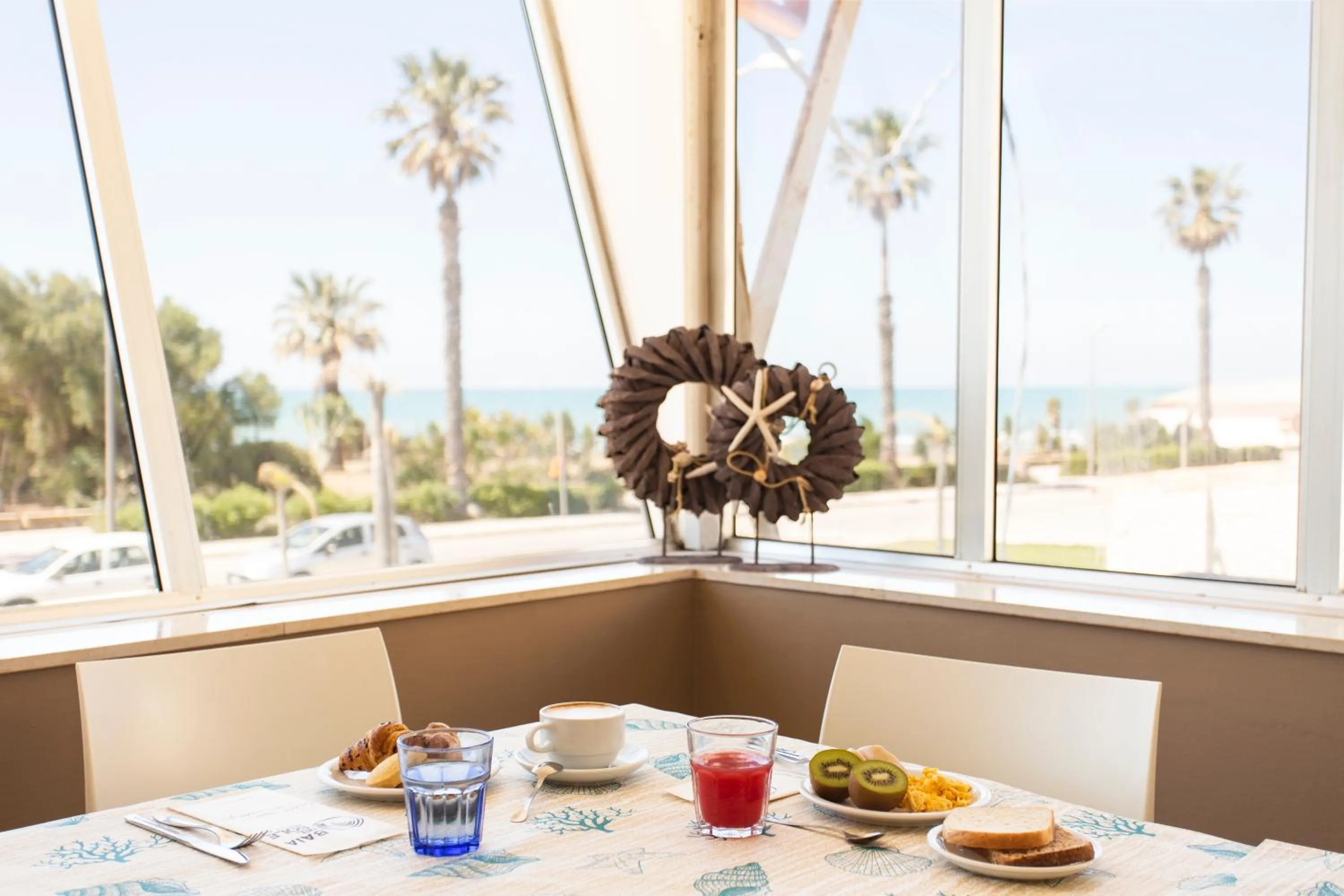 Food and drinks in Hotel Baia Del Sole