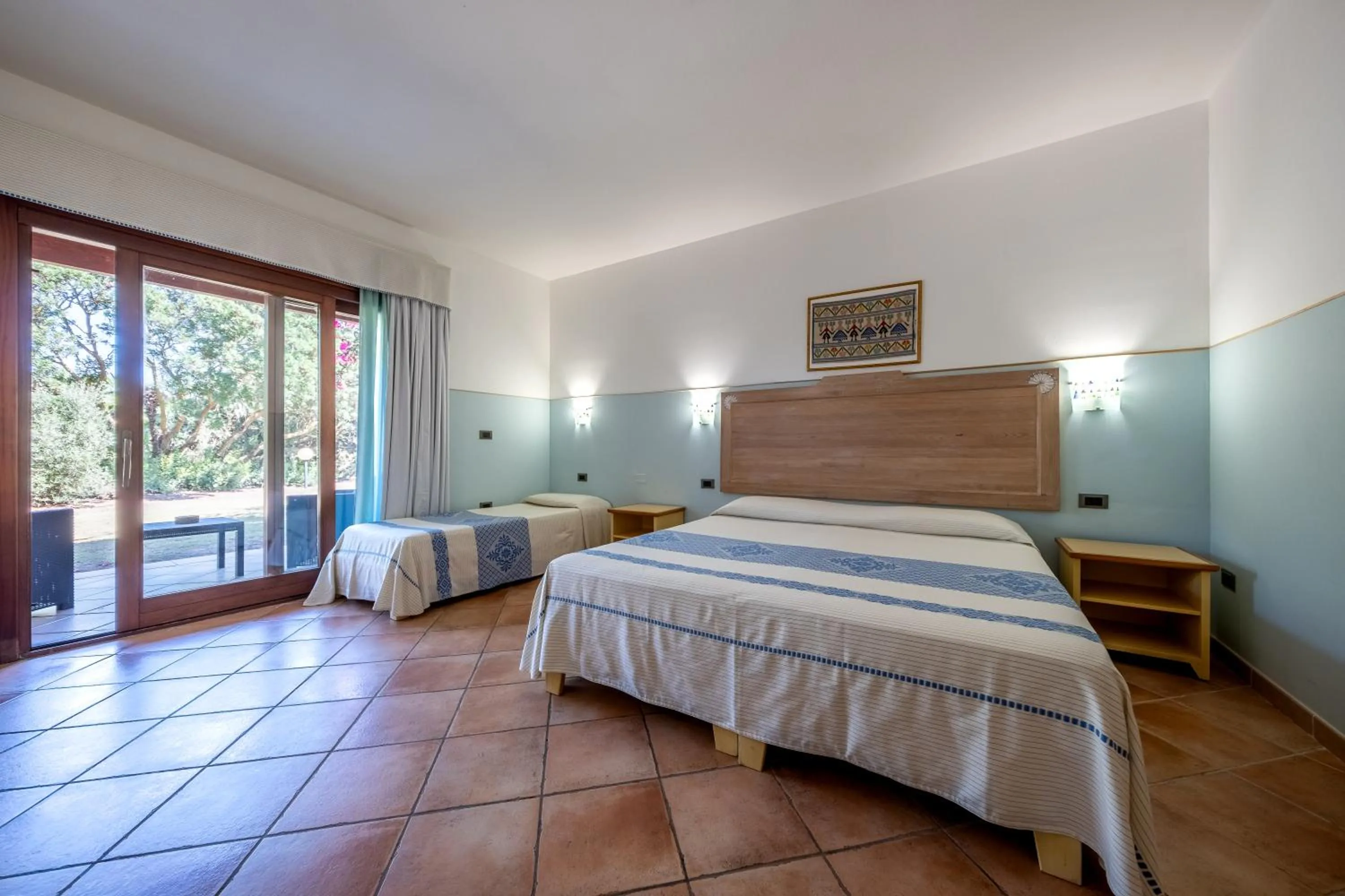 Property building, Bed in Hotel Luci Del Faro