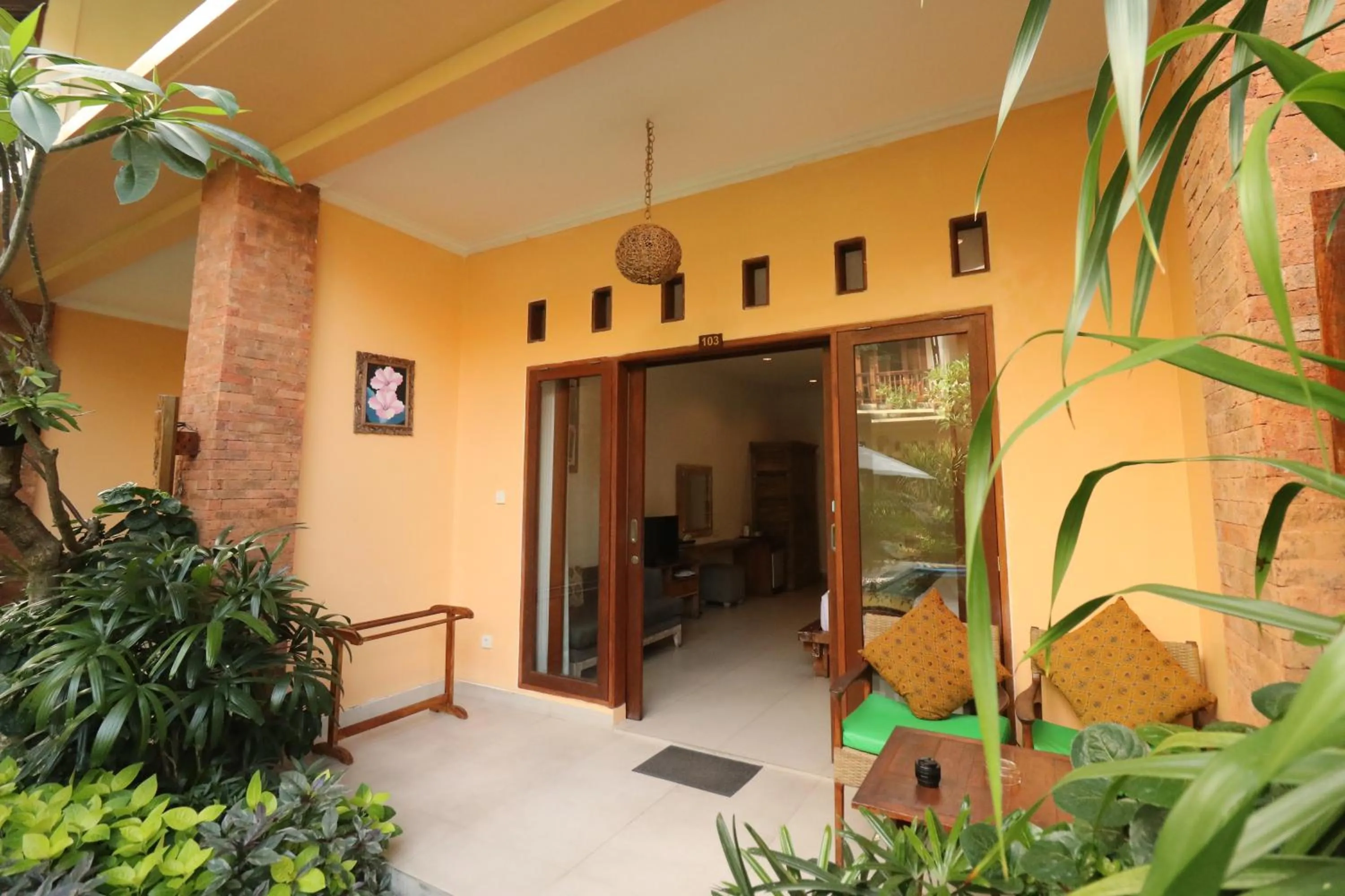 Balcony/Terrace in Mina Pelasa Hotel