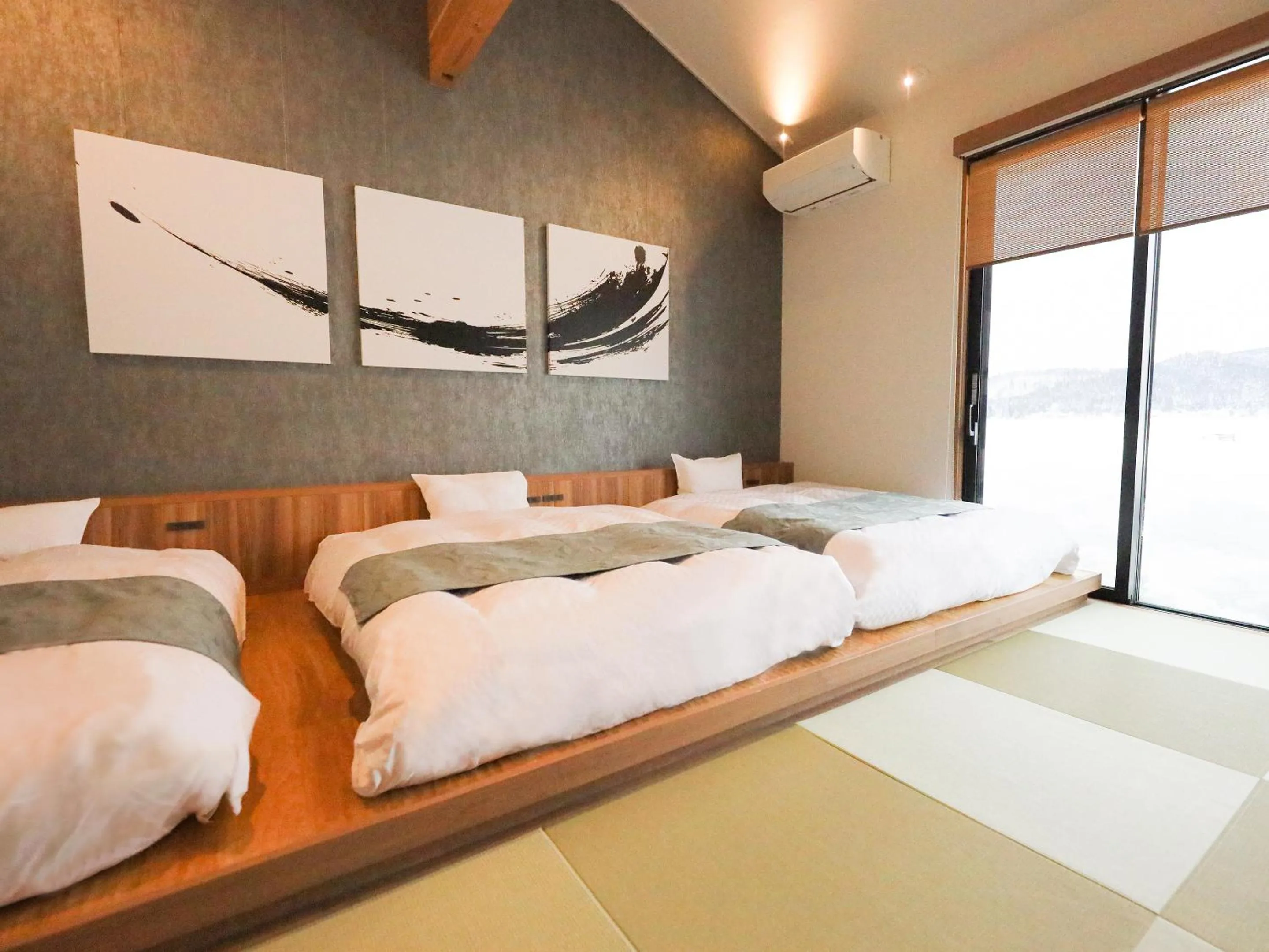 Bed in Hakuba Ryujin Onsen RYOKAN SUI