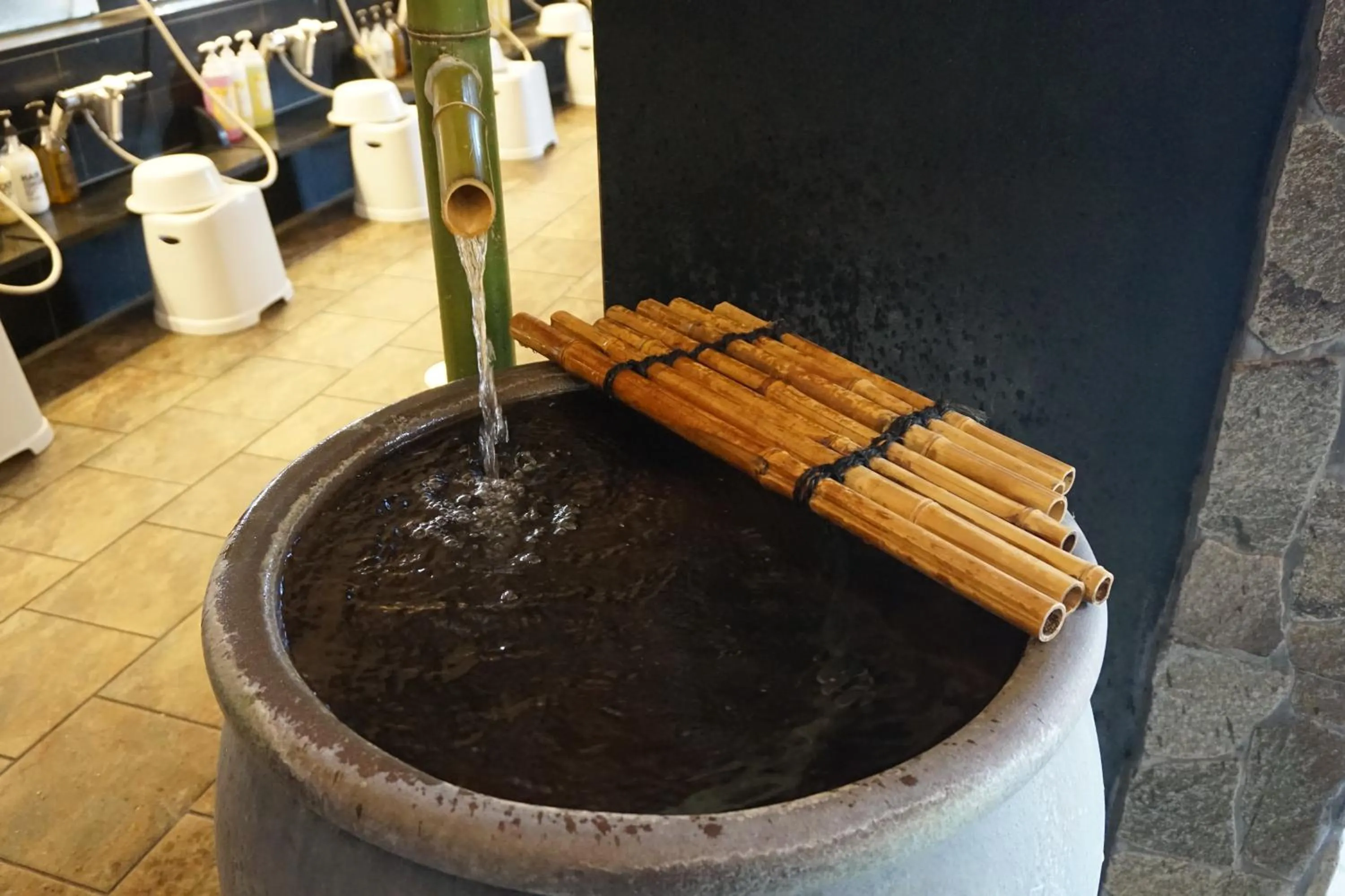 Public Bath in Hakuba Ryujin Onsen RYOKAN SUI