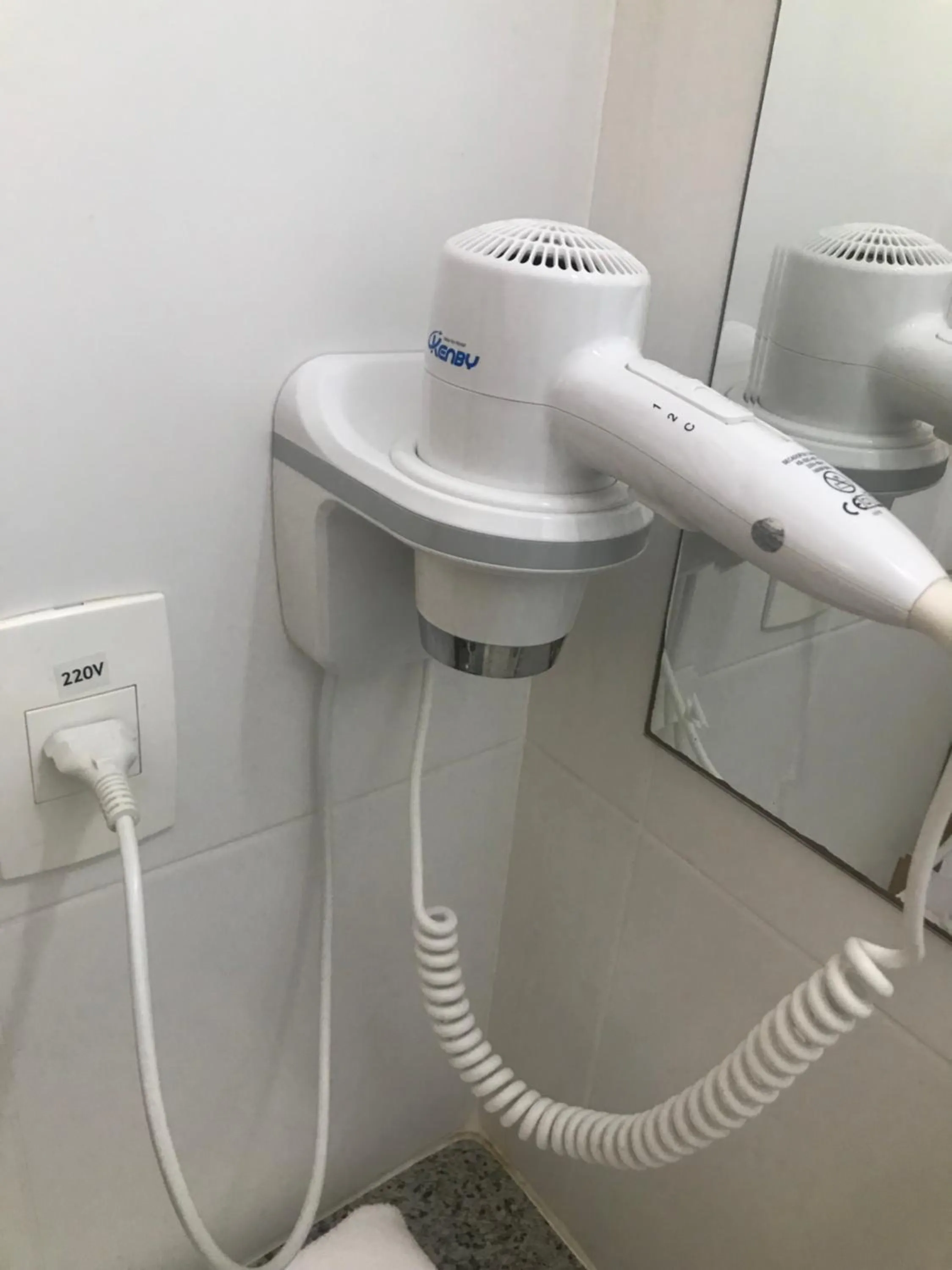 Bathroom in Oitis Hotel