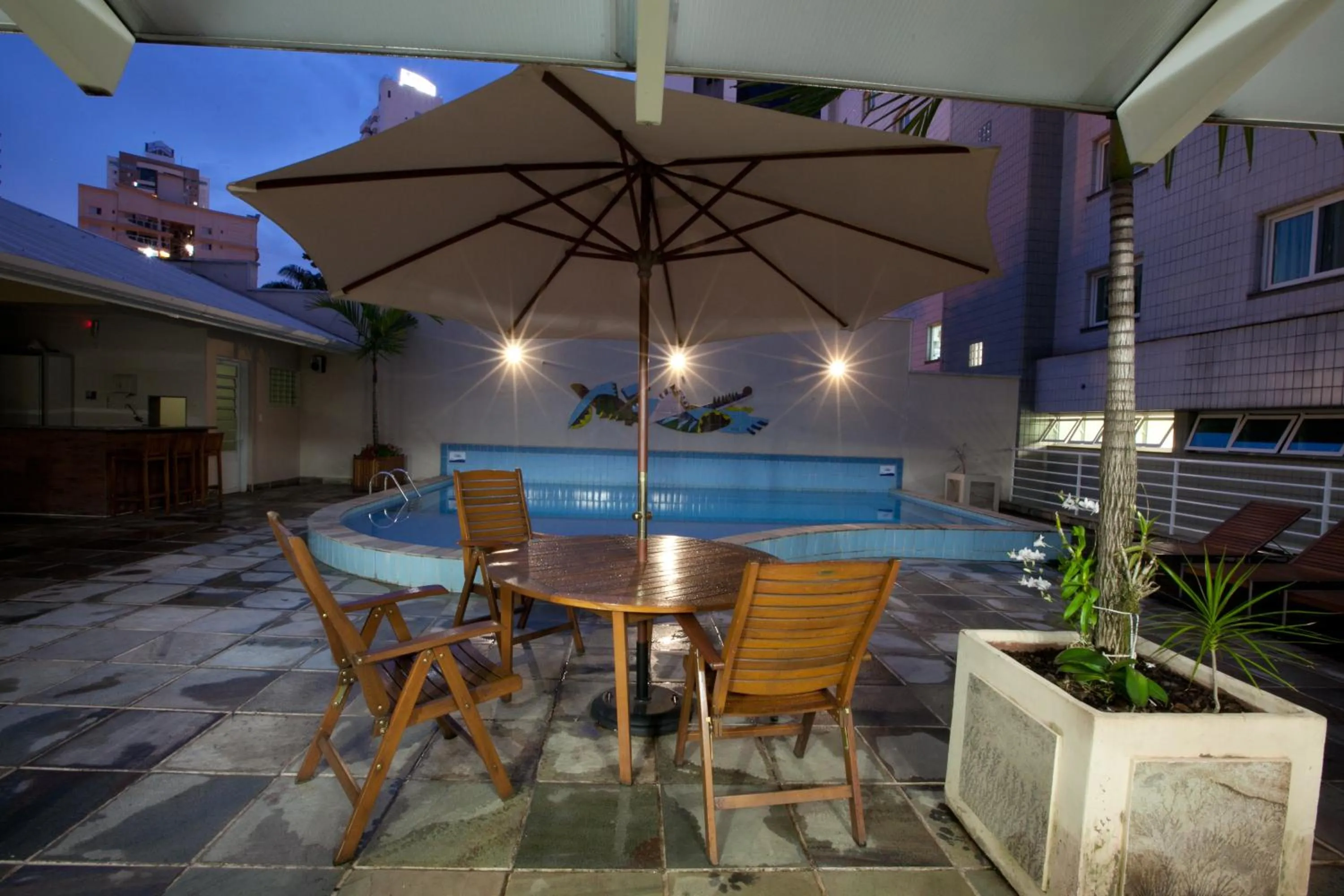 Swimming pool in Oitis Hotel