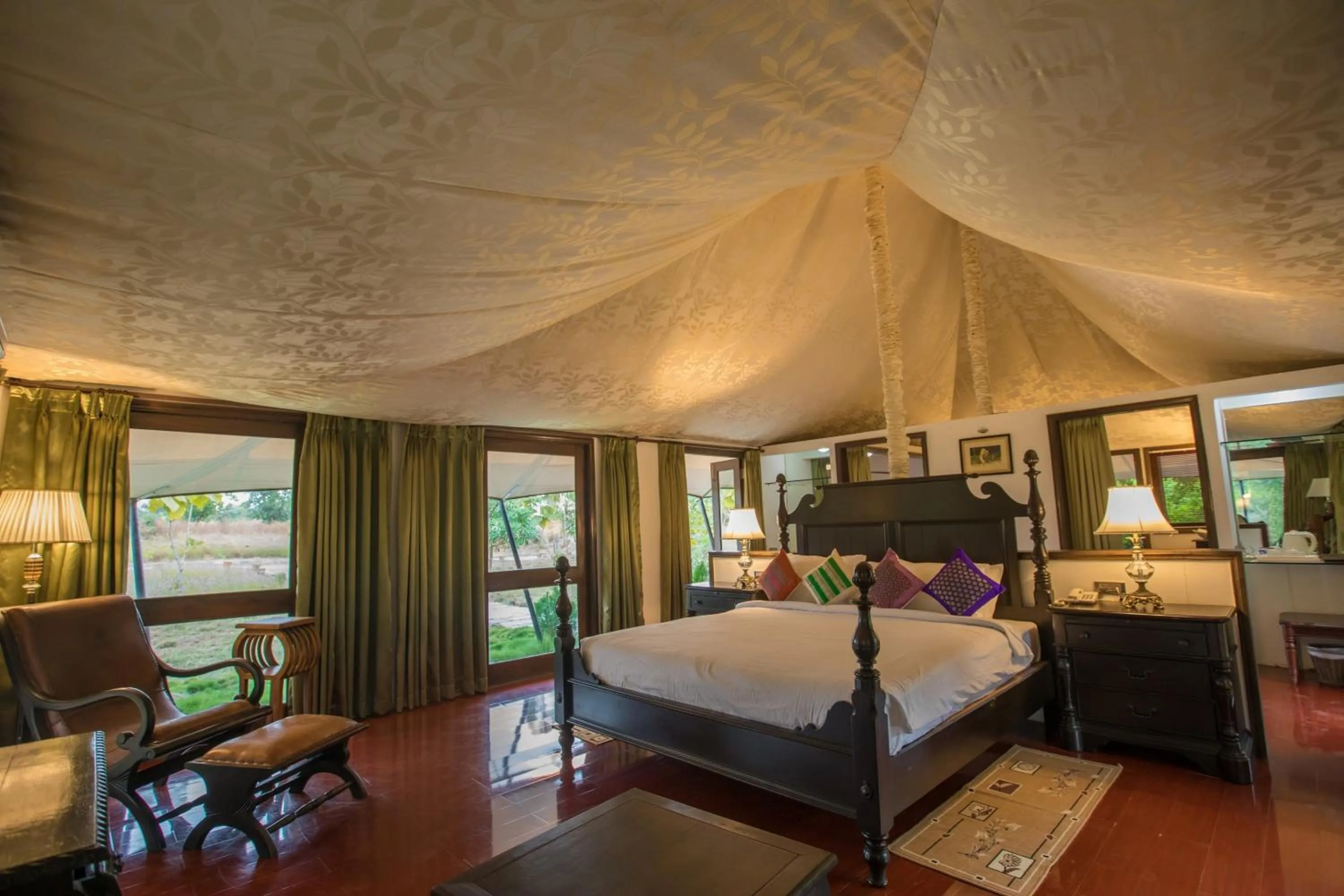 Bedroom, Bed in Tuli Veer Bagh Resort