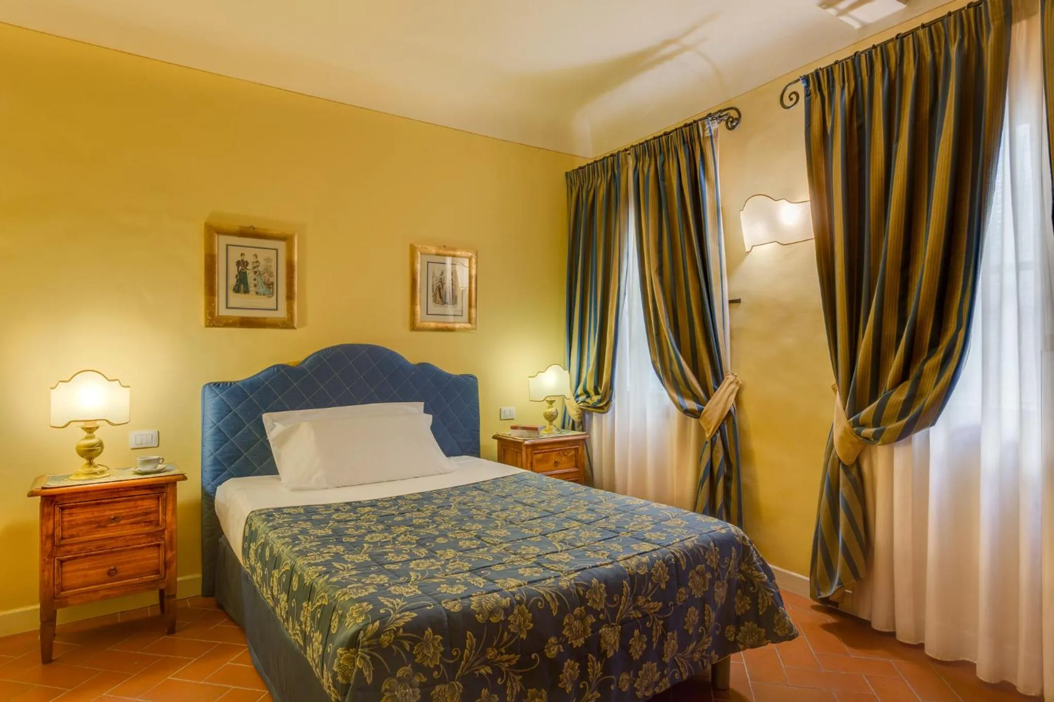 Bedroom, Bed in La Casa Del Garbo - Luxury Rooms & Suite