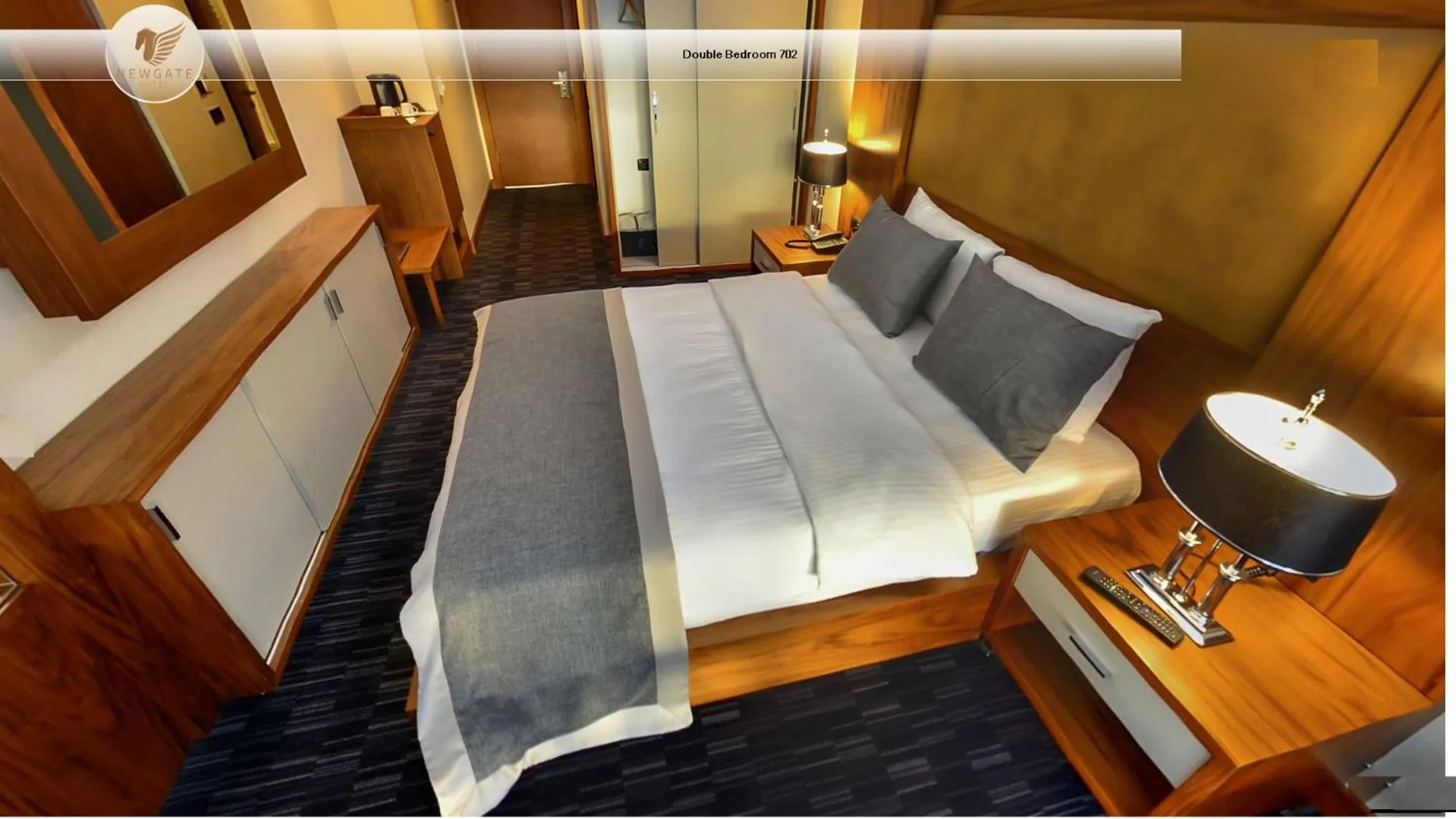 Bed in New Gate Hotel