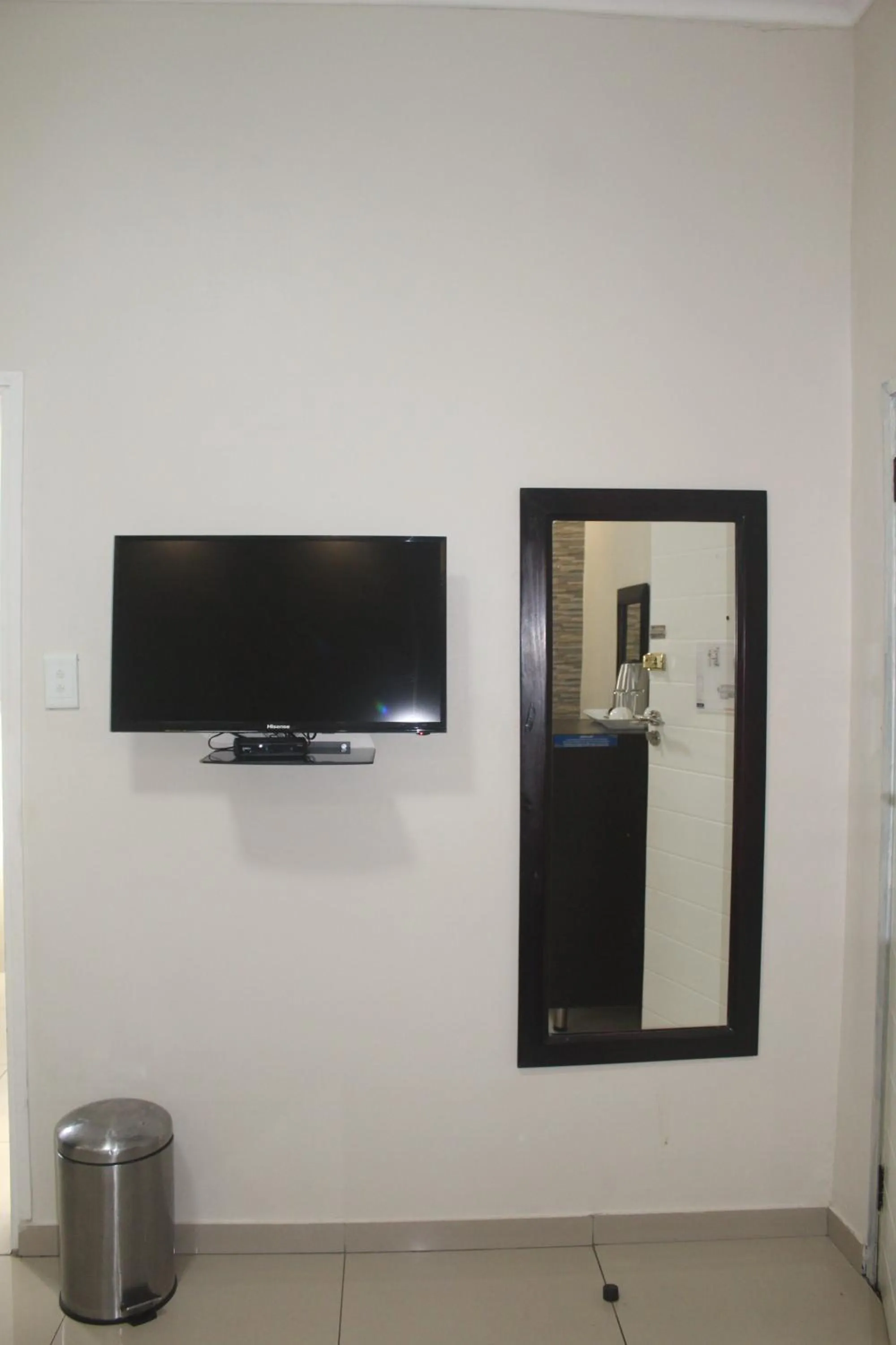 TV and multimedia in Bayside Hotel Empangeni