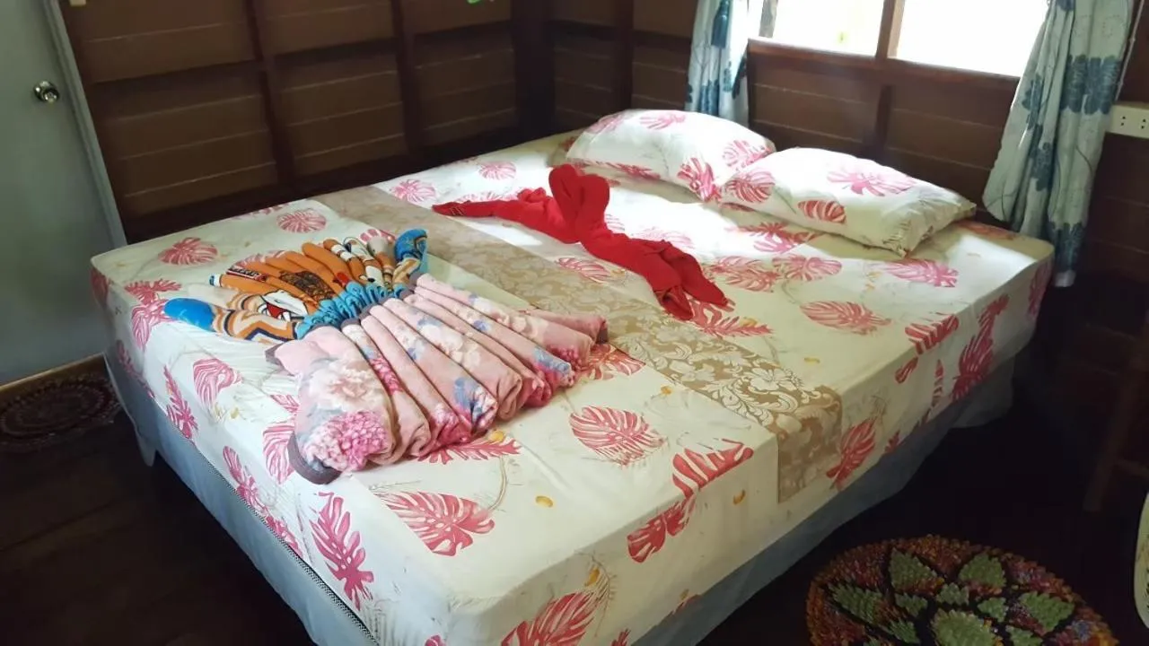 Bed in Baan Suan Kayoo 2 Buffalo Bay Aow Khao Kwai