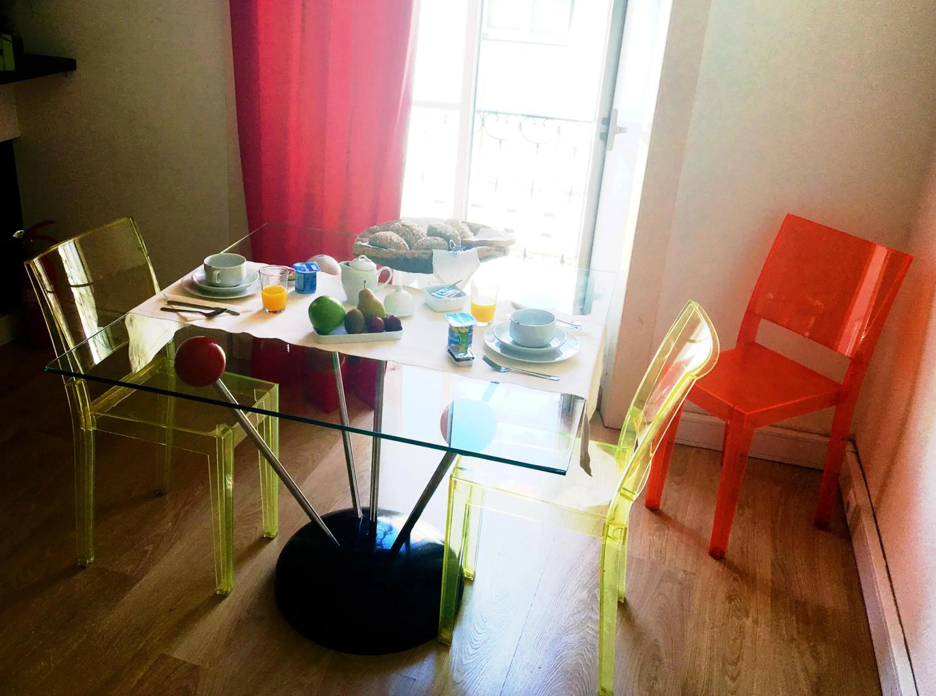 Food and drinks in Evora Inn