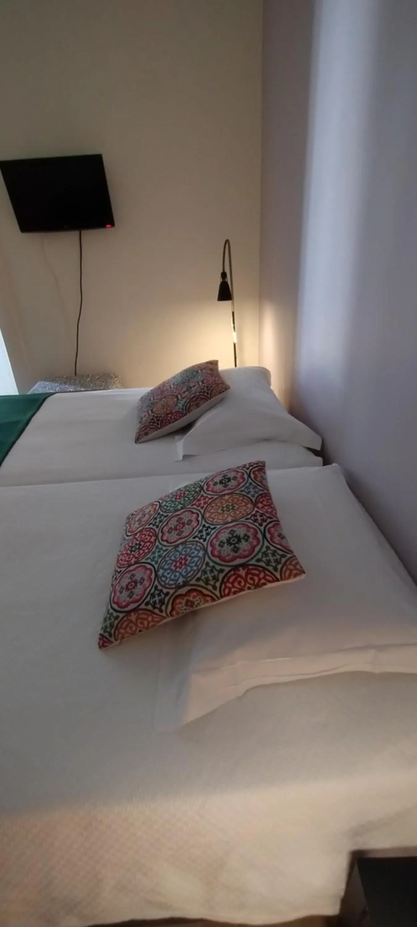 Bed in Evora Inn