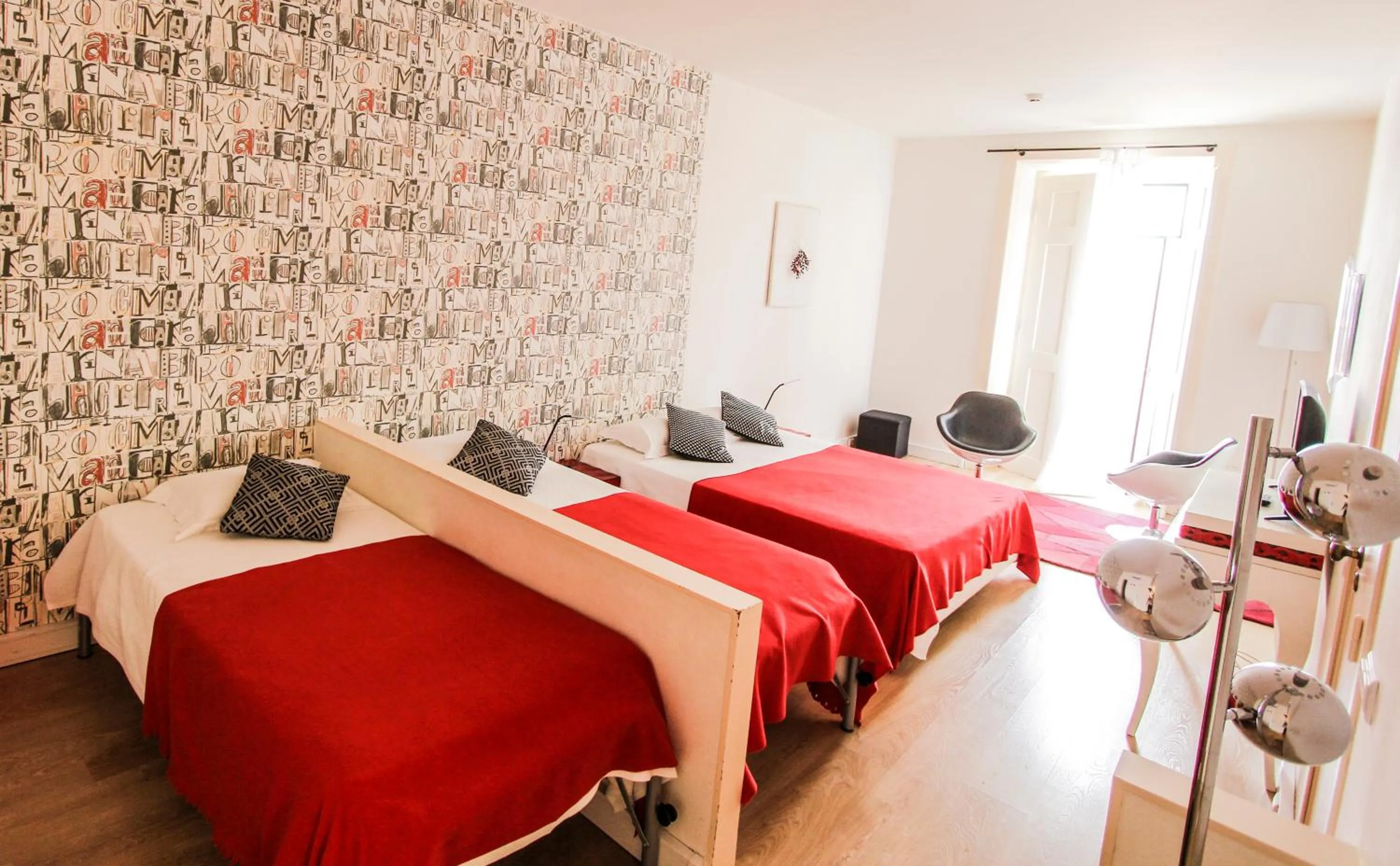 Bedroom, Bed in Evora Inn