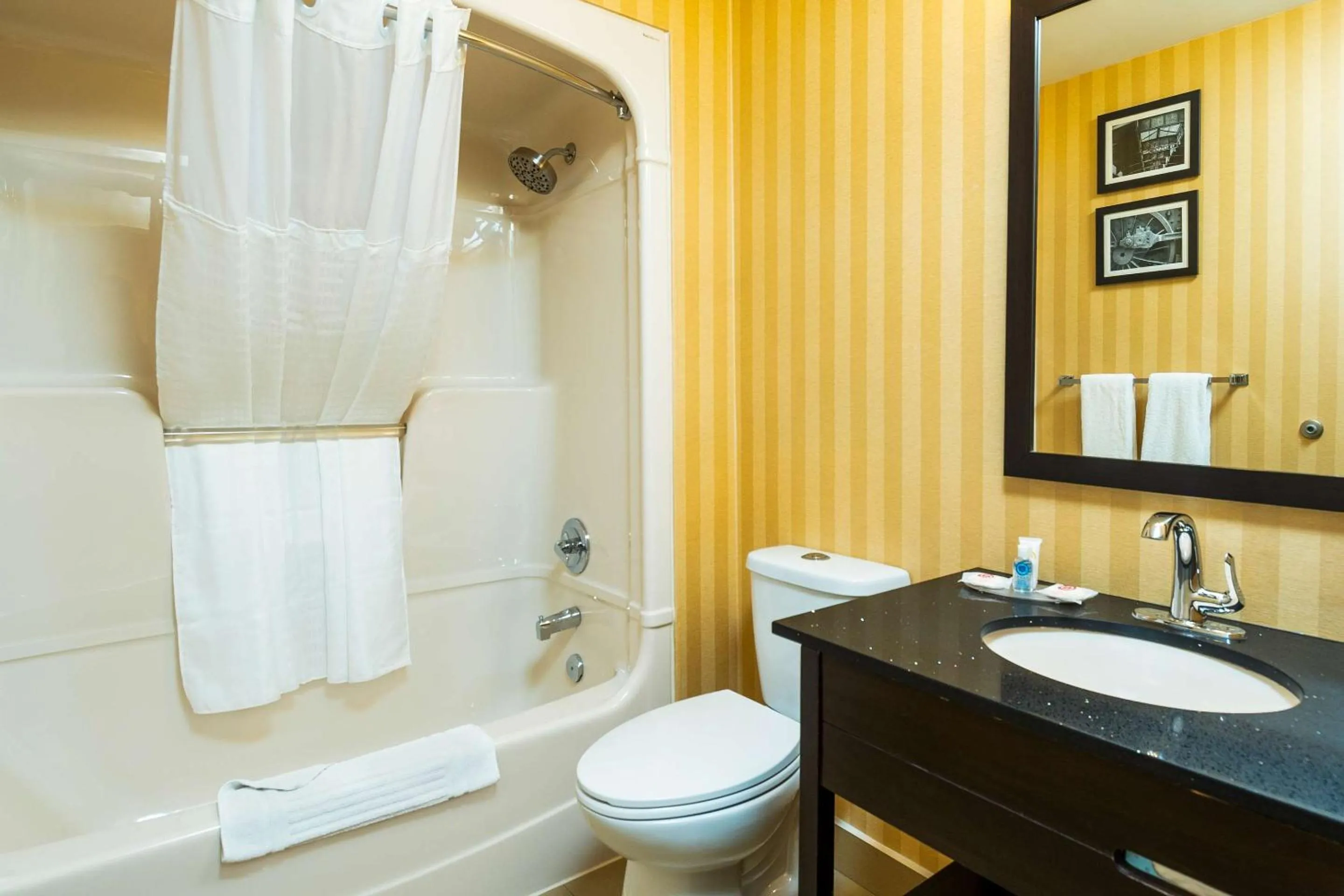 Bedroom in Comfort Inn