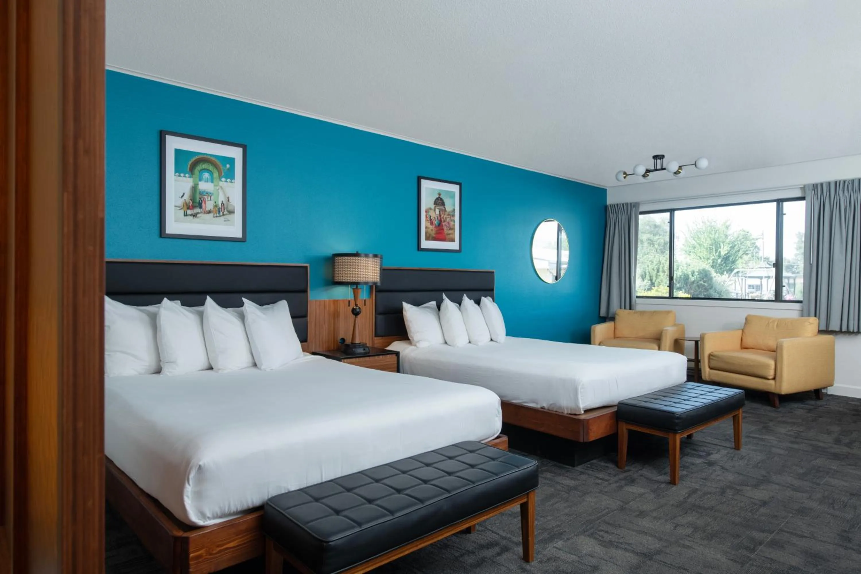 Bed in Sapphire Motel Midtown Bozeman