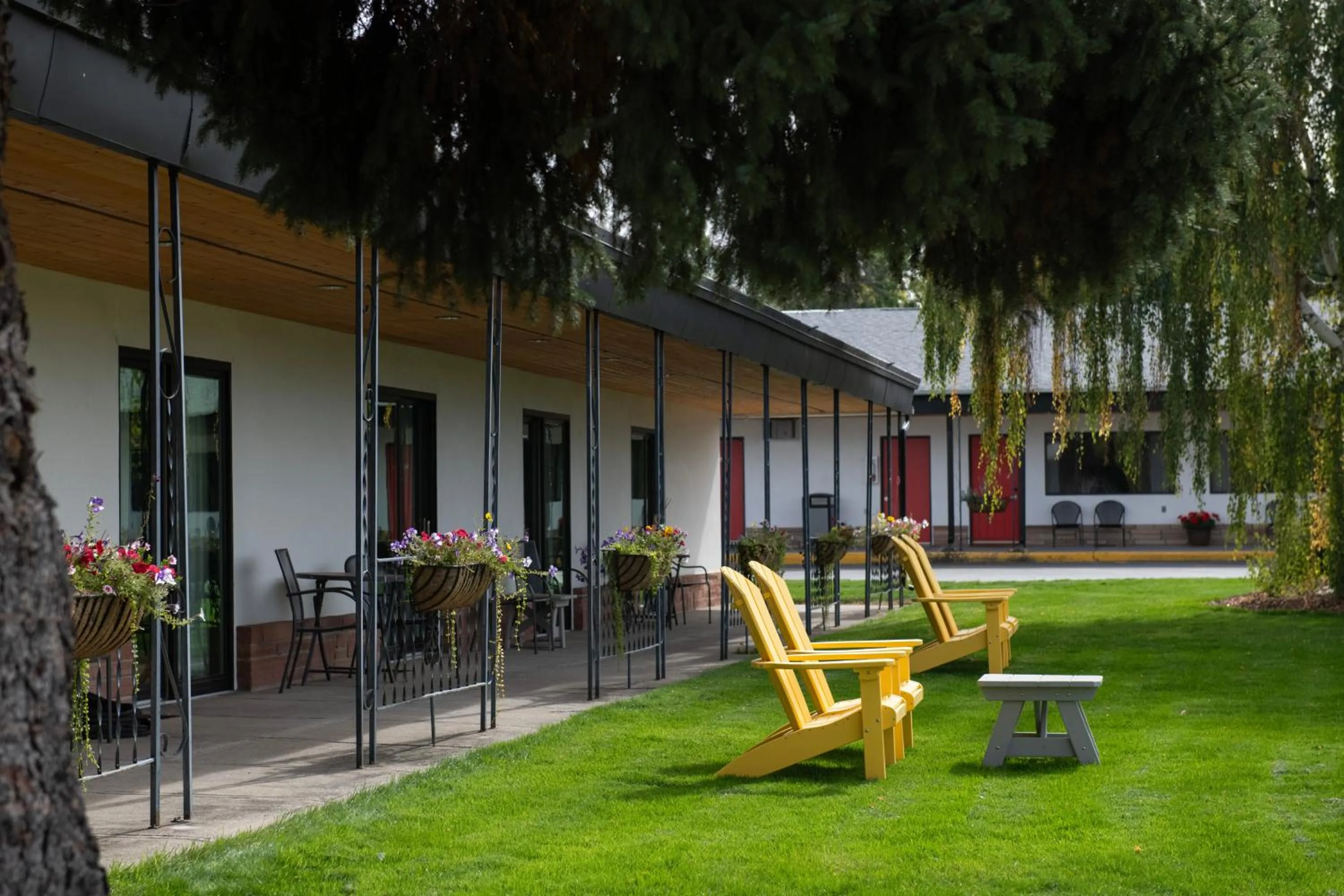 Patio in Sapphire Motel Midtown Bozeman