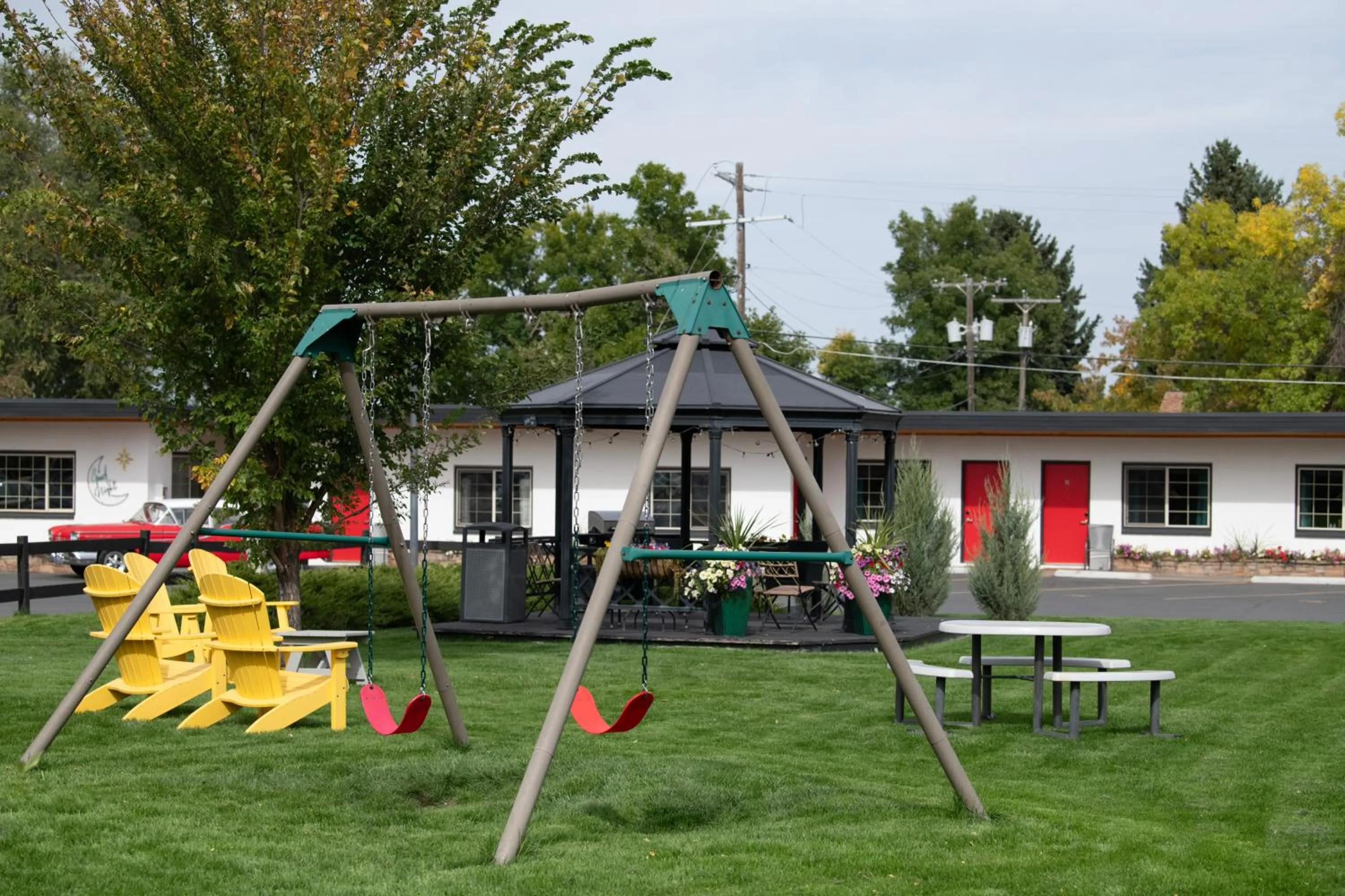 Day in Sapphire Motel Midtown Bozeman