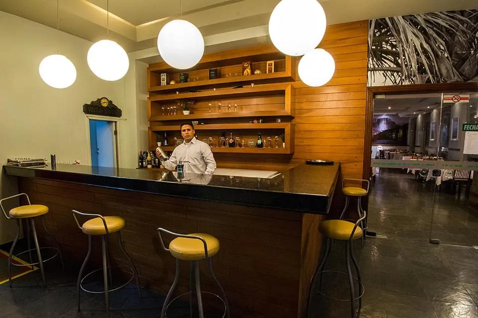 Lounge or bar in Aipana Plaza Hotel