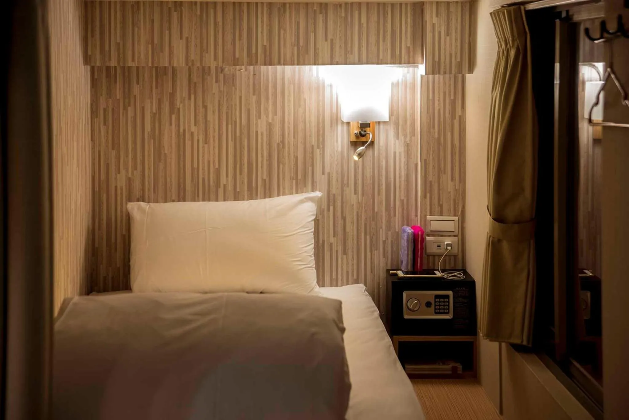 Bed in Old Door Hostel & Bar