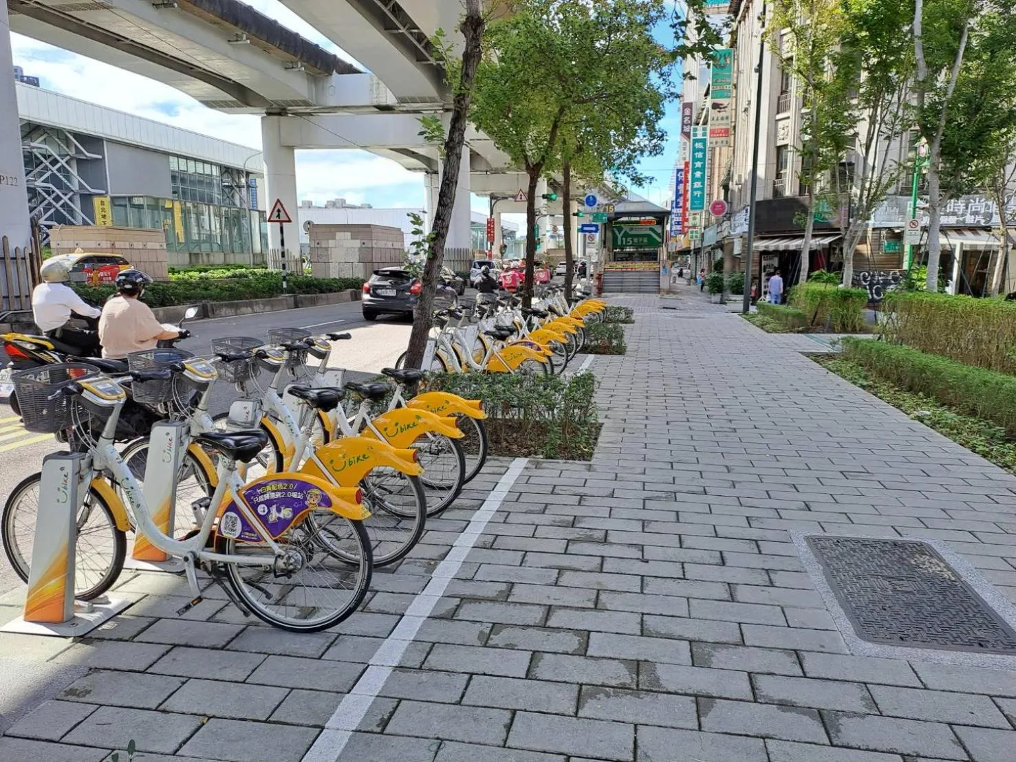 Cycling in Old Door Hostel & Bar