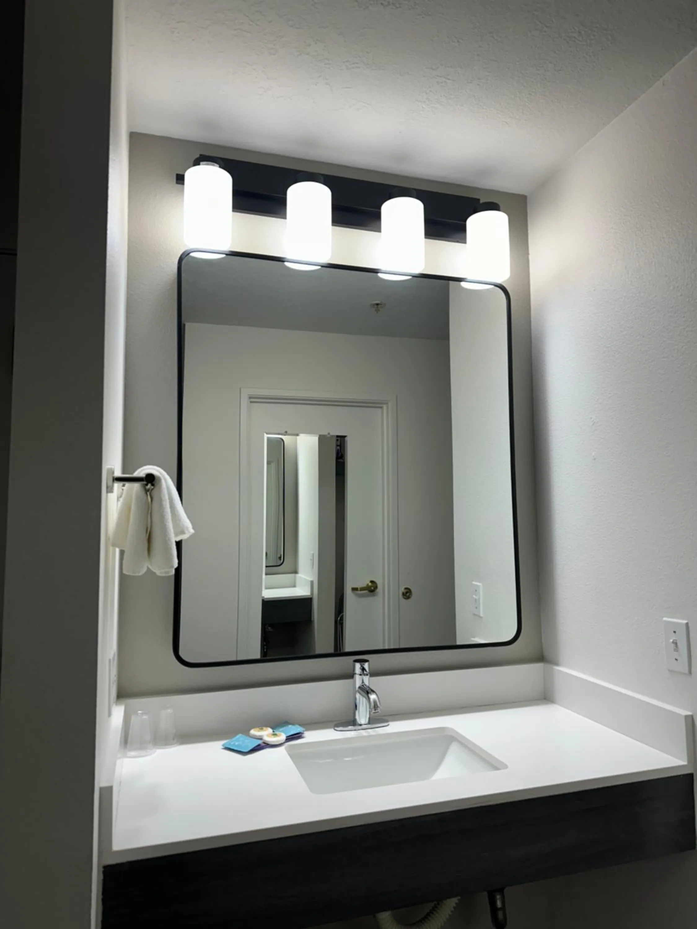 Bathroom in Quality Inn Carlin