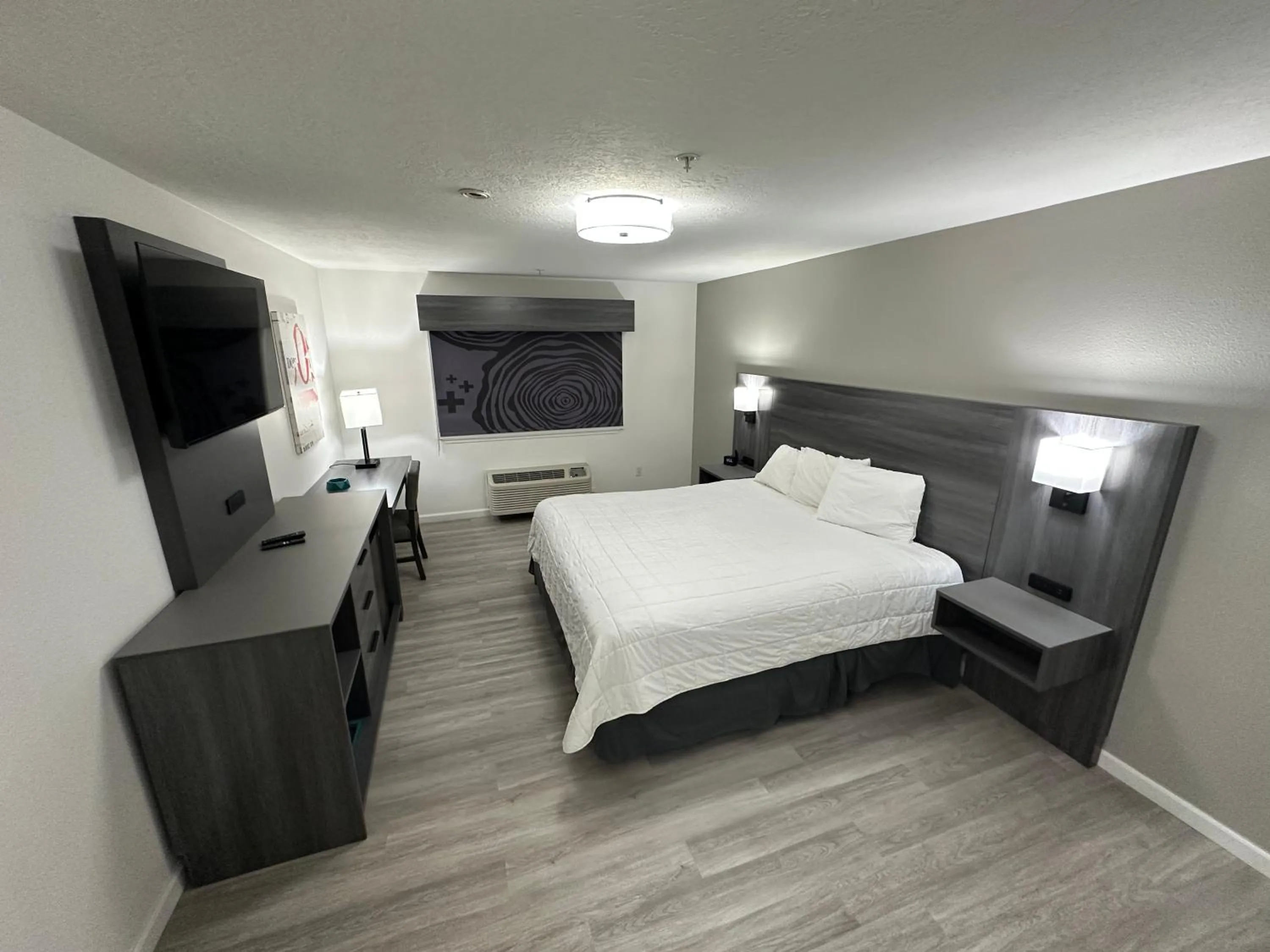 Bed in Quality Inn Carlin