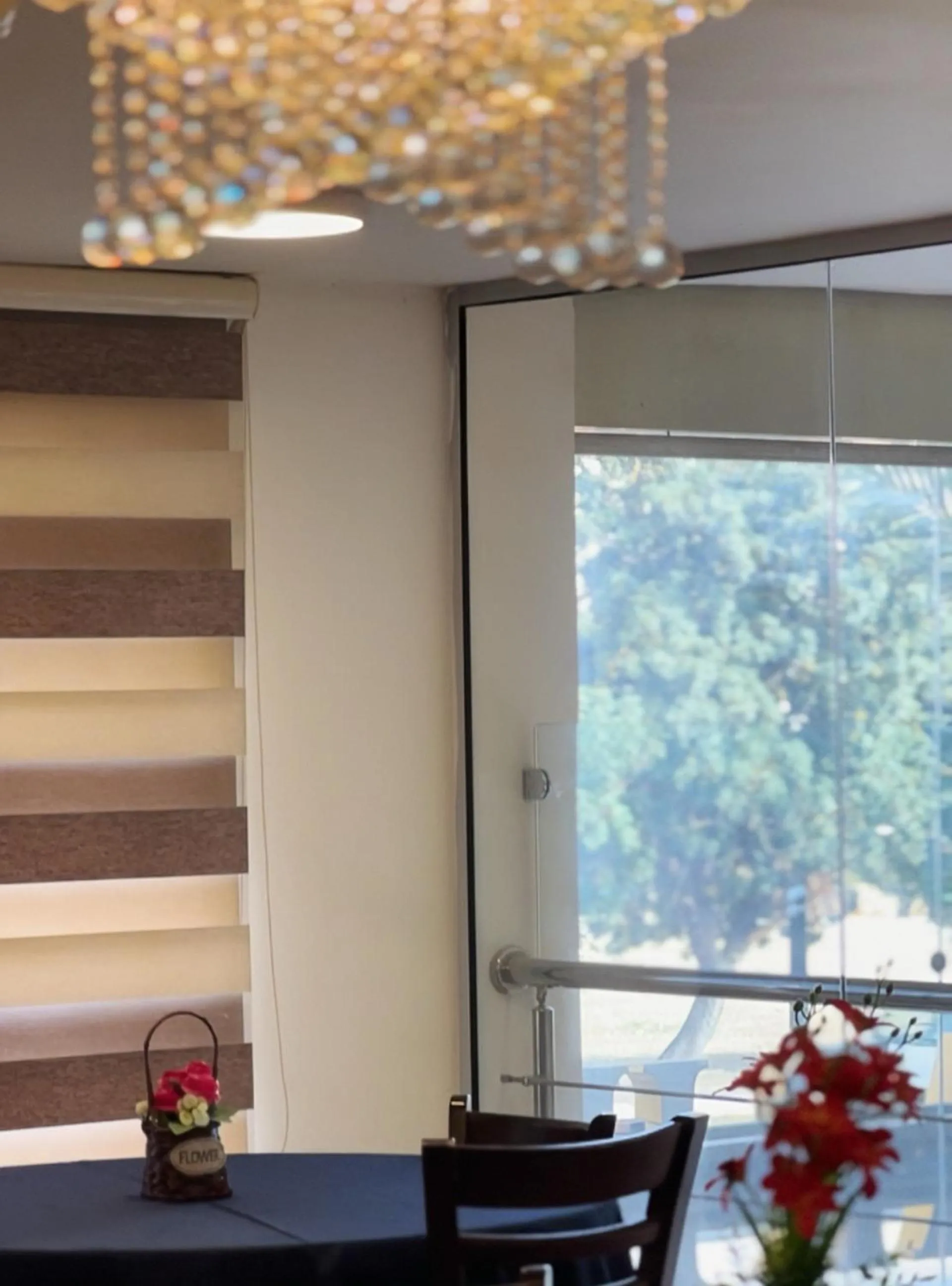 Restaurant/places to eat in The Seventh Star Hotel Suites