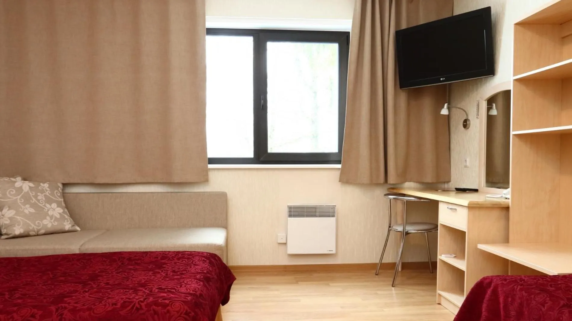 TV and multimedia, Bed in Hotel Karupesa