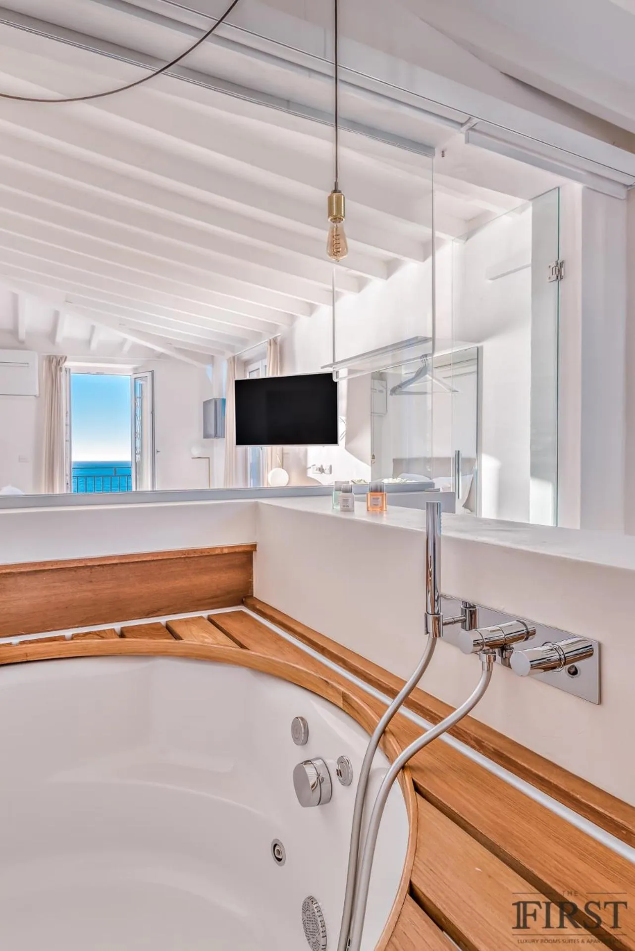 Photo of the whole room in Il Sogno di Manarola by The First