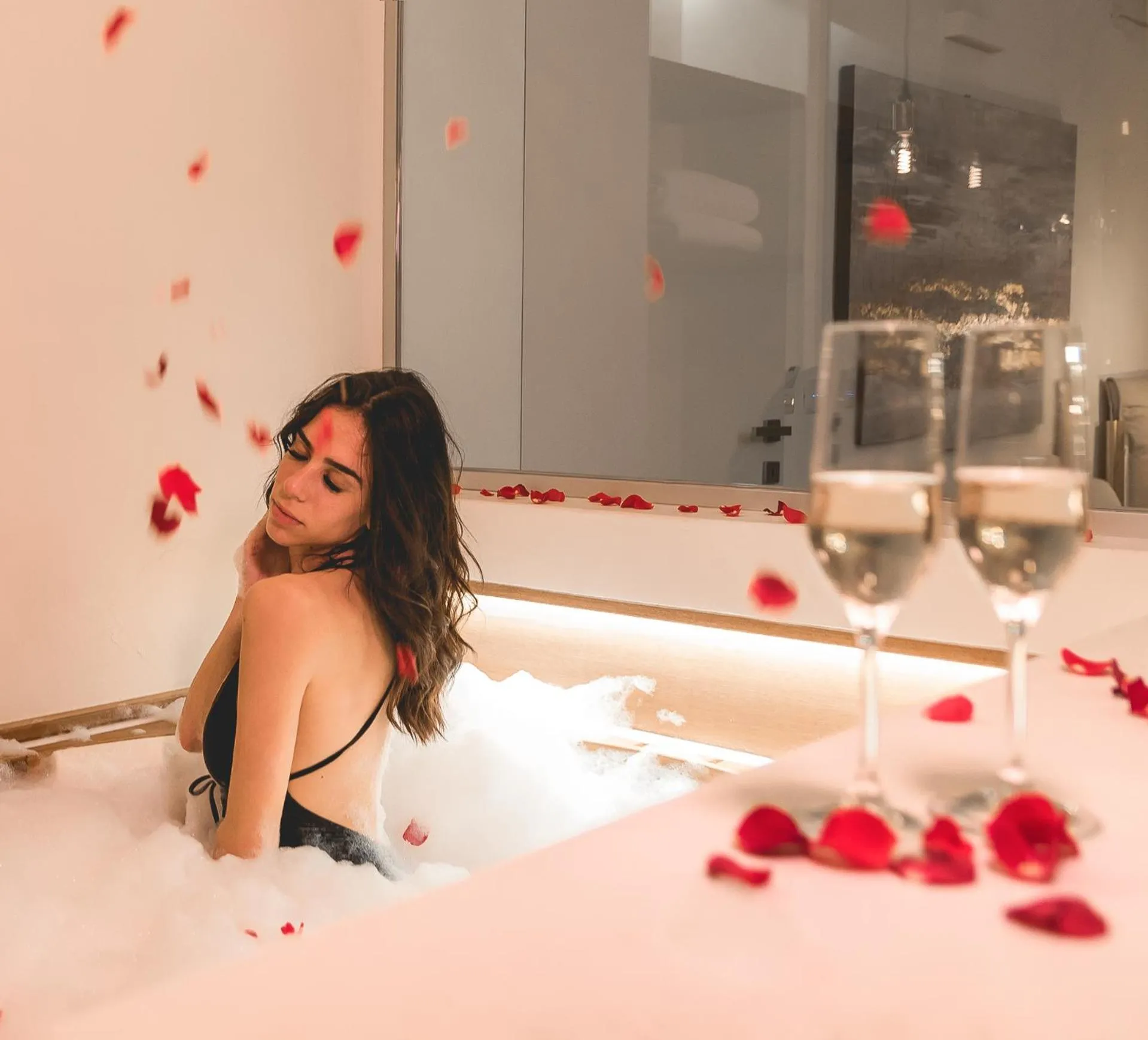 Decorative detail in Il Sogno di Manarola by The First