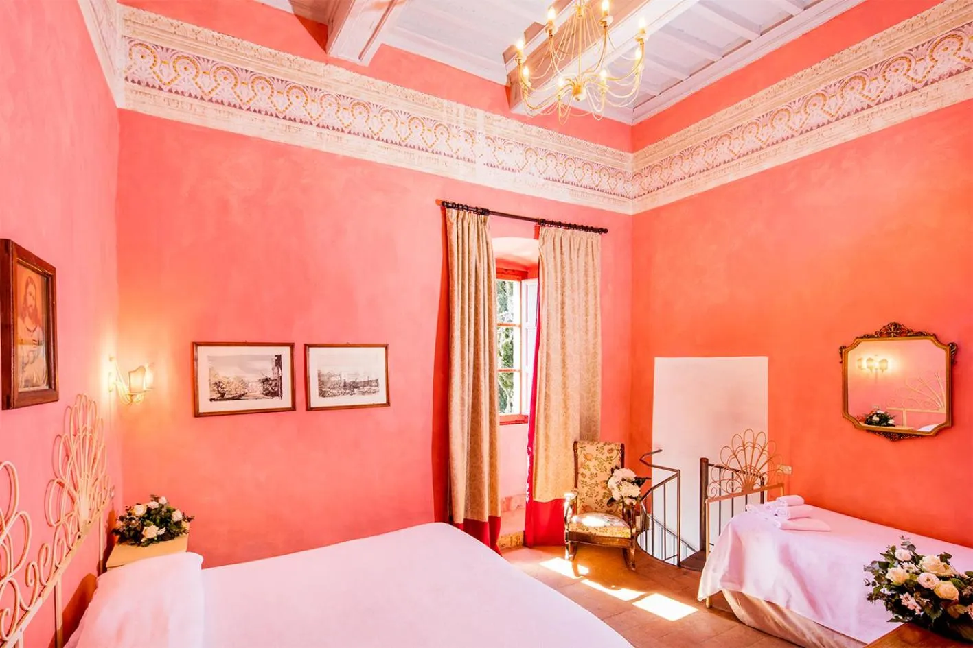 Bedroom, Bed in Castello di Titignano