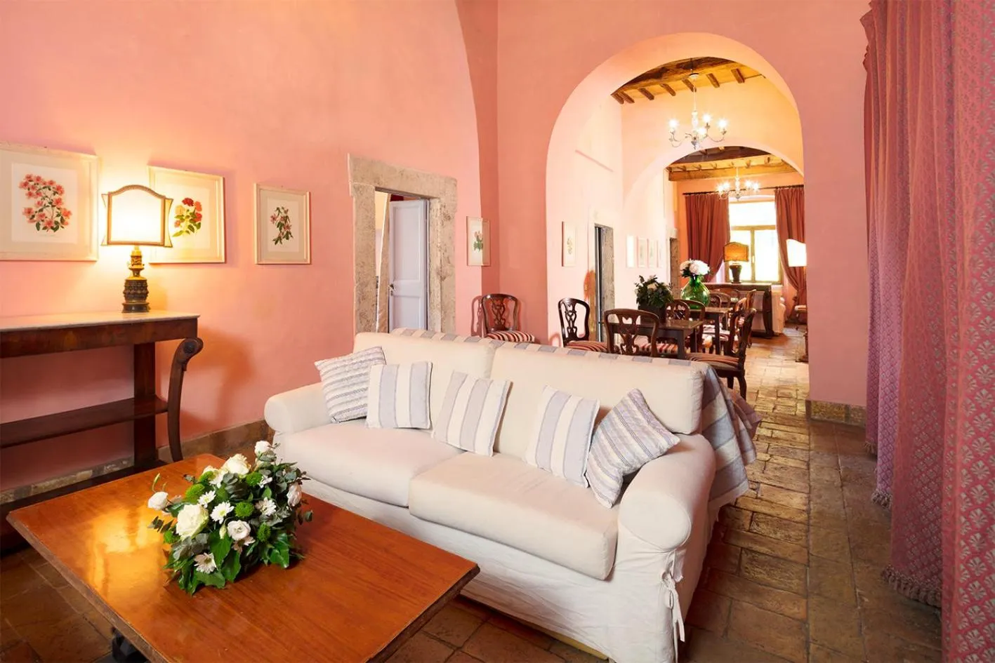 Communal lounge/ TV room in Castello di Titignano