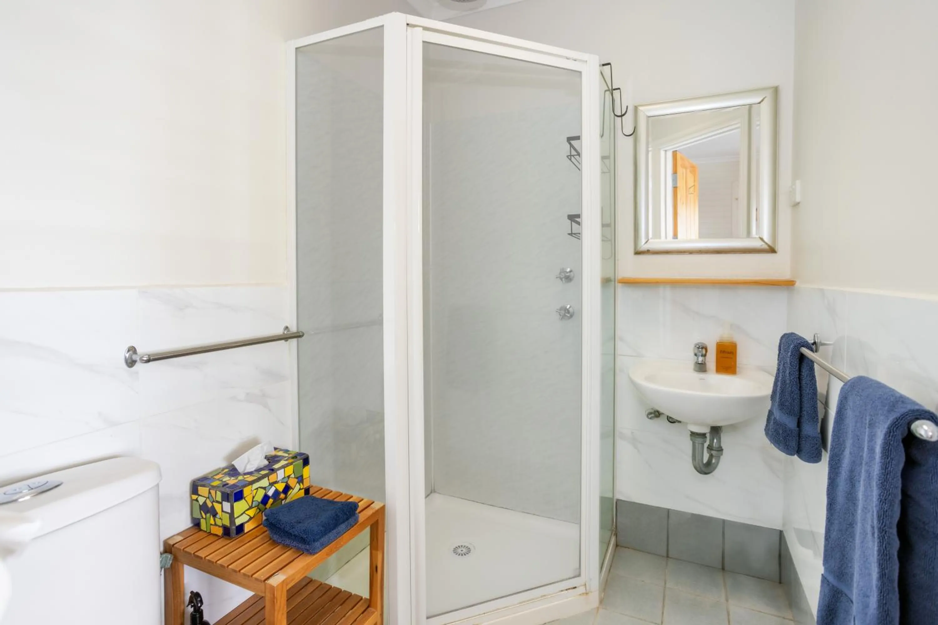 Shower in Albany Harbourside Apartments And Houses