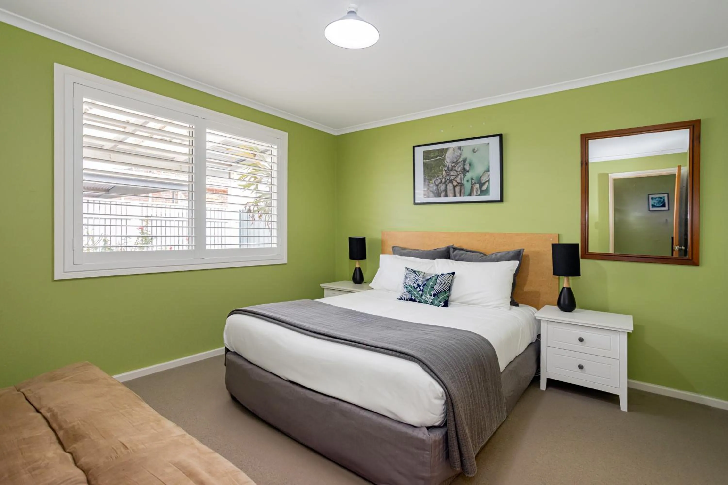 Bedroom, Bed in Albany Harbourside Apartments And Houses