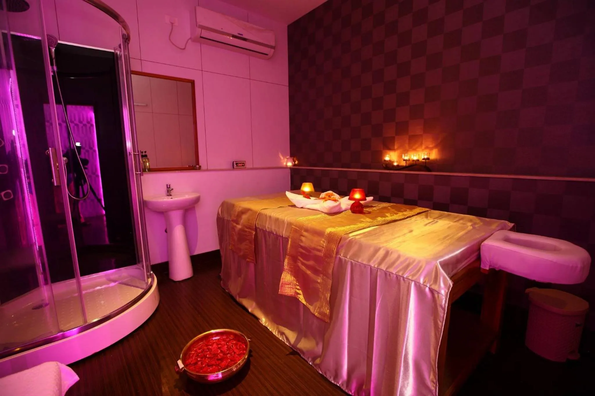 Spa and wellness centre/facilities in Raj Park Hotel Chennai