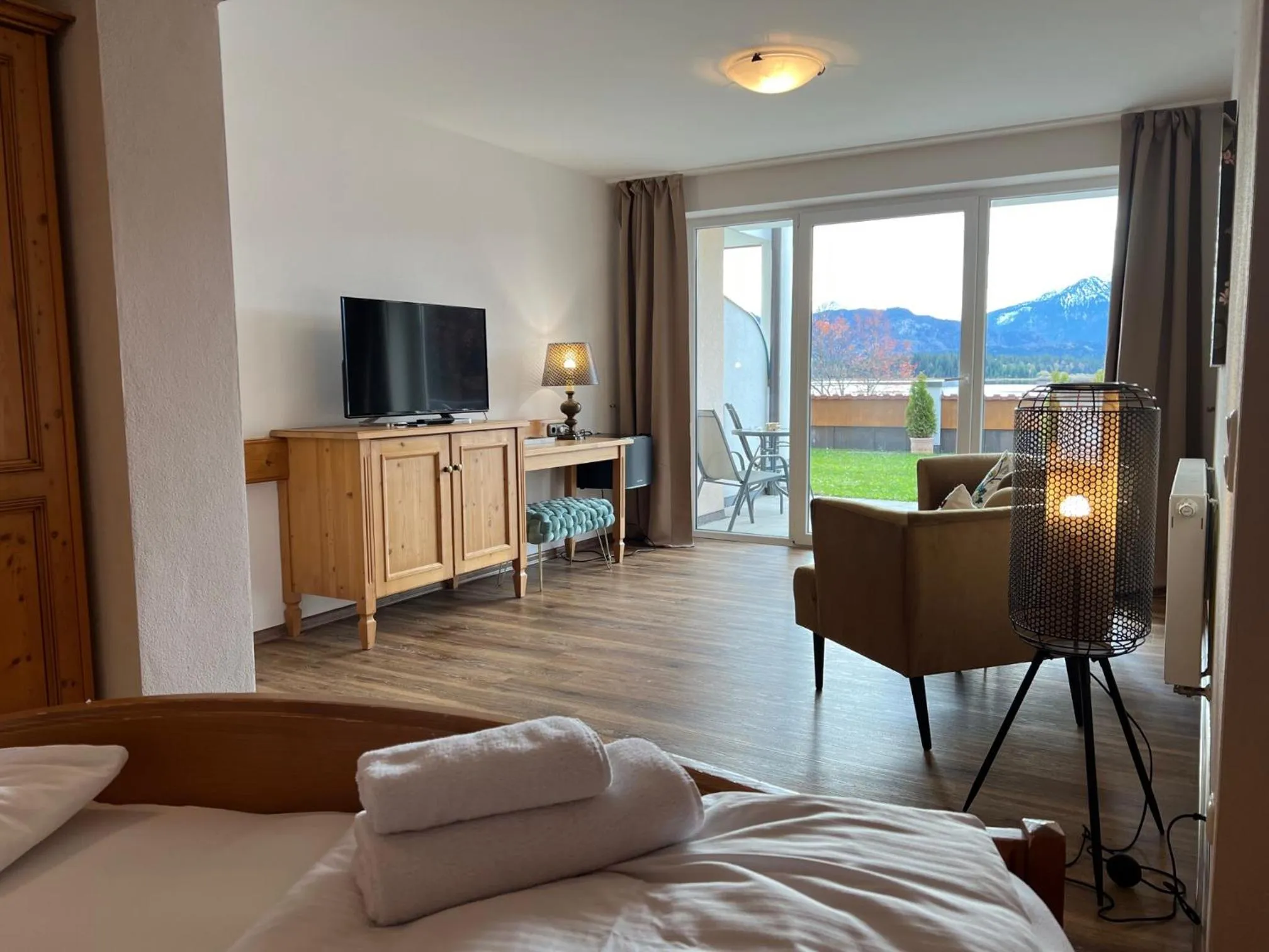 Bed in Hotel Fischer am See