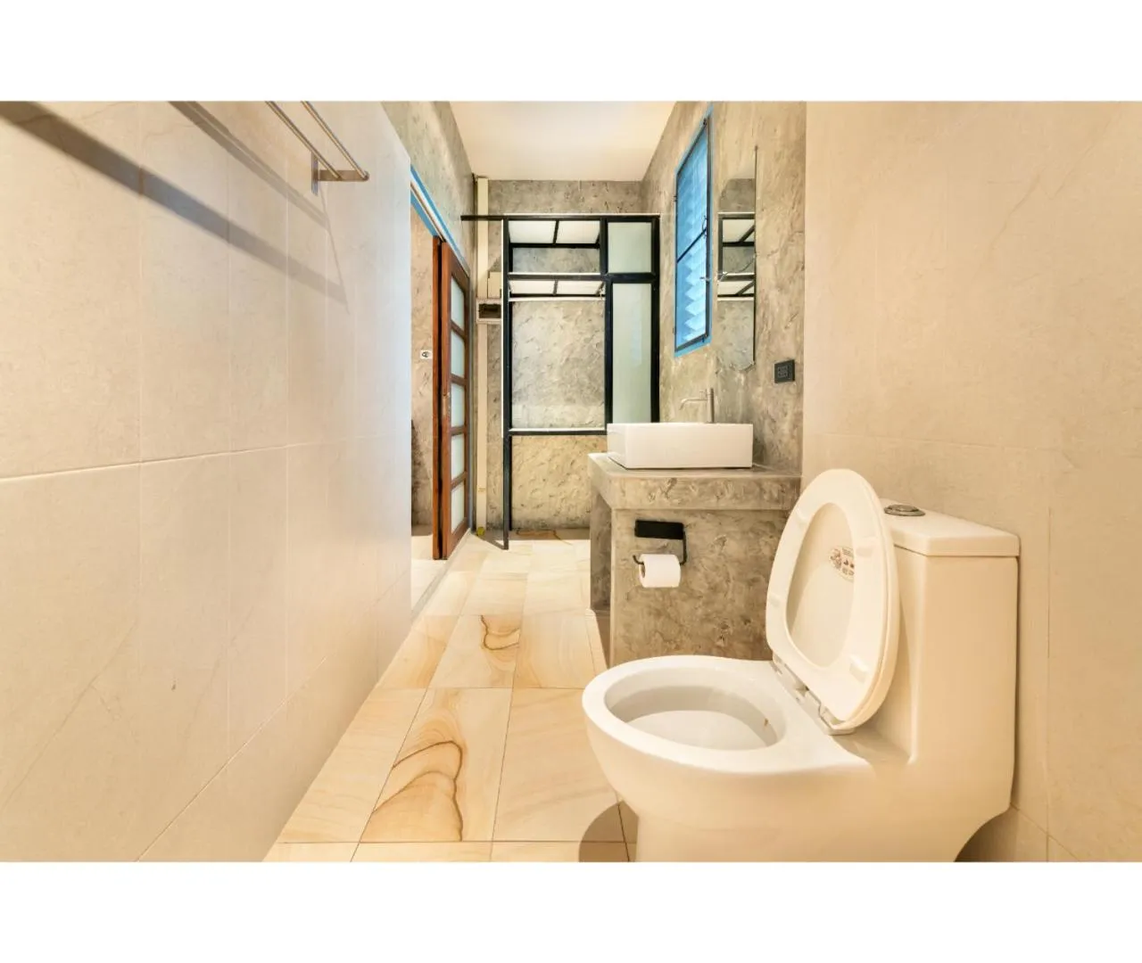 Bathroom in Mac Garden Resort