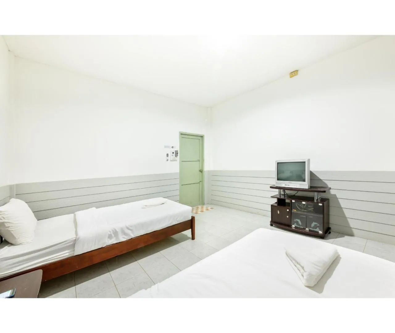 Bed in Mac Garden Resort