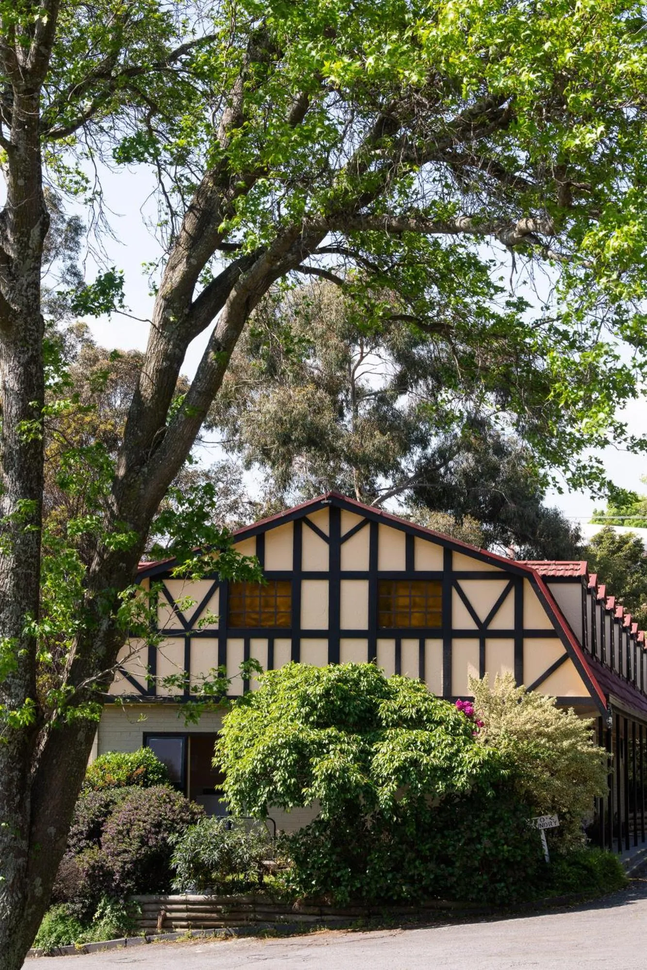 Village Family Motor Inn