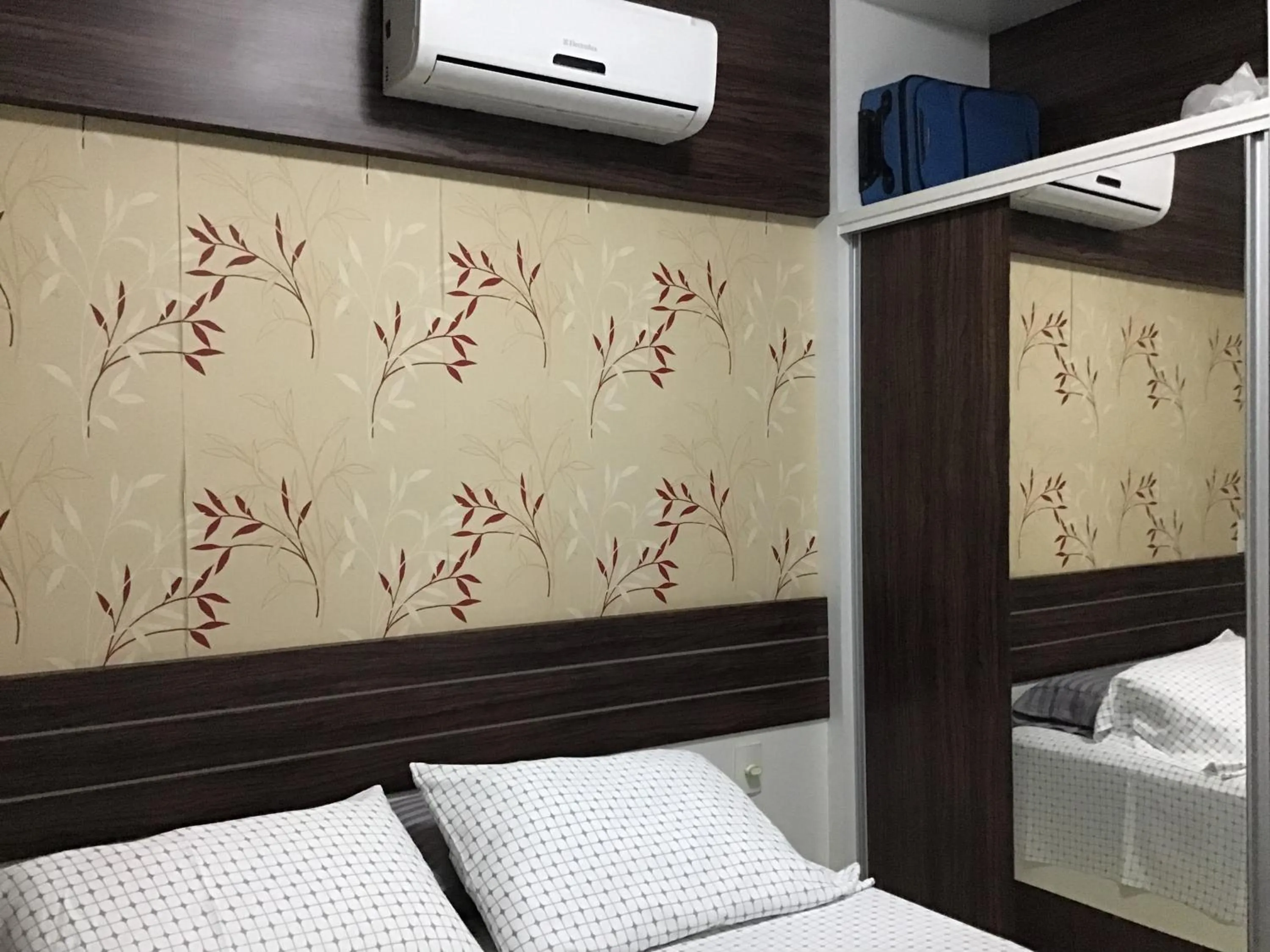 Living room, Bed in Condomínio Palm Beach