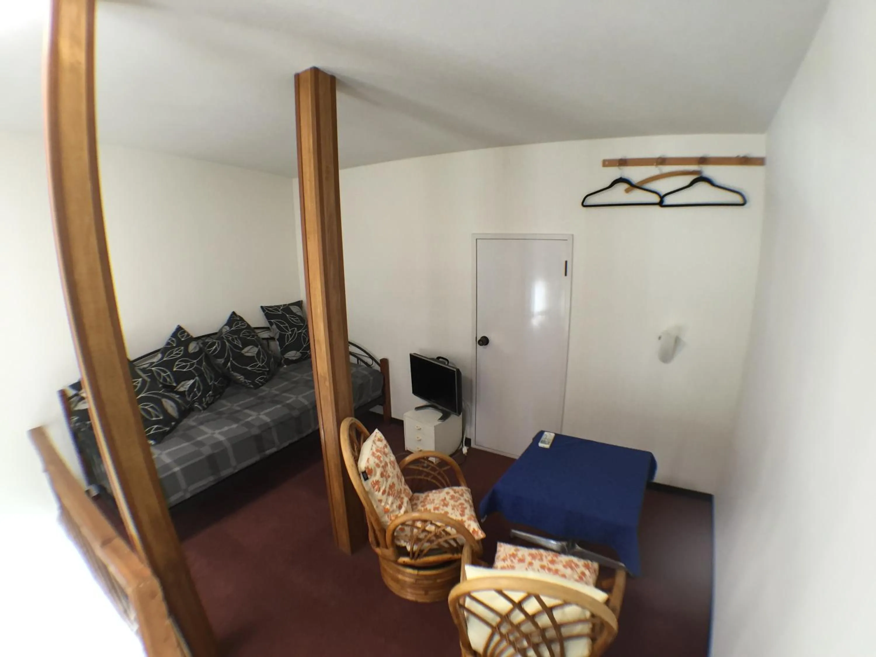 Bed in Pension Fryingpan