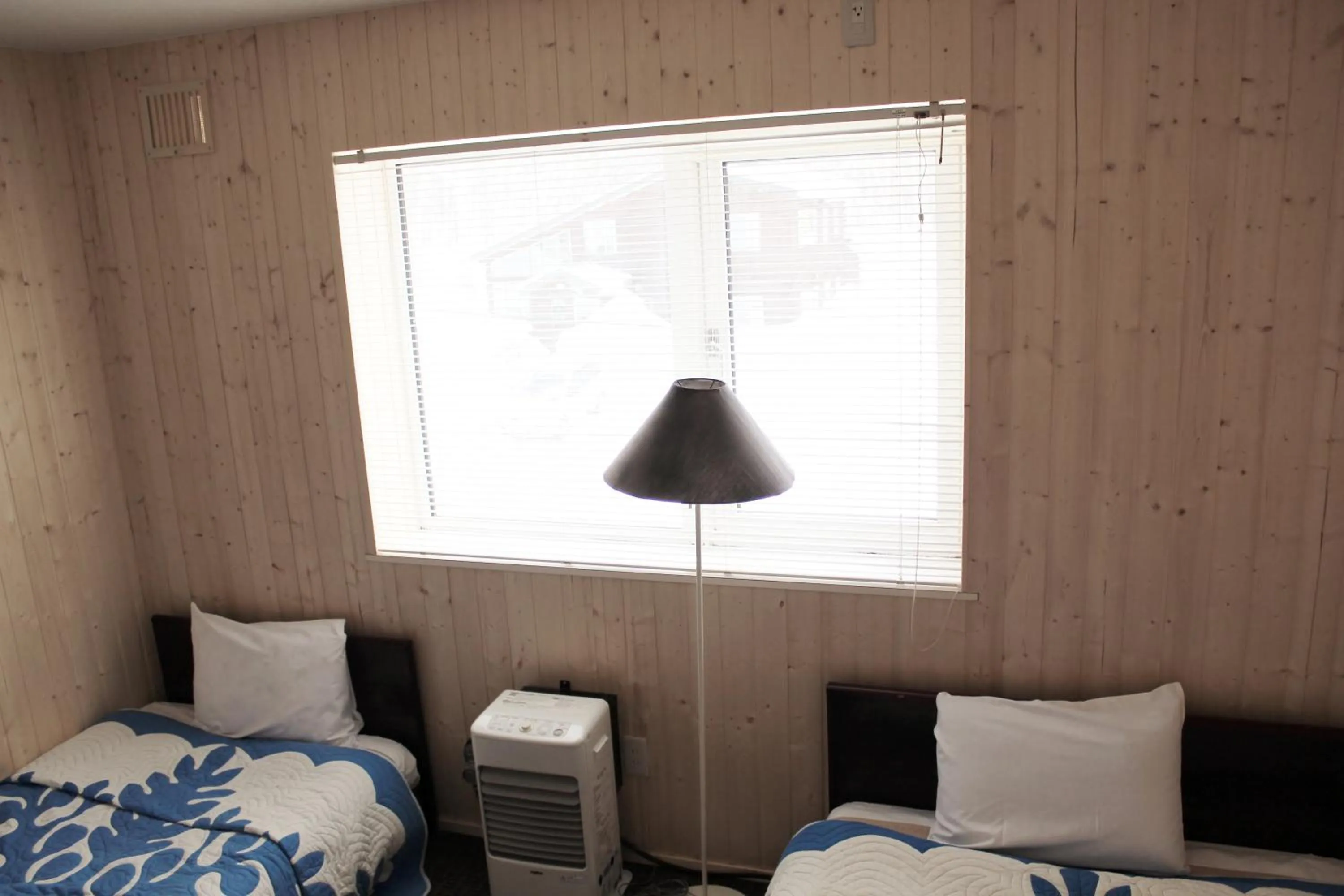 Bedroom, Bed in Pension Fryingpan