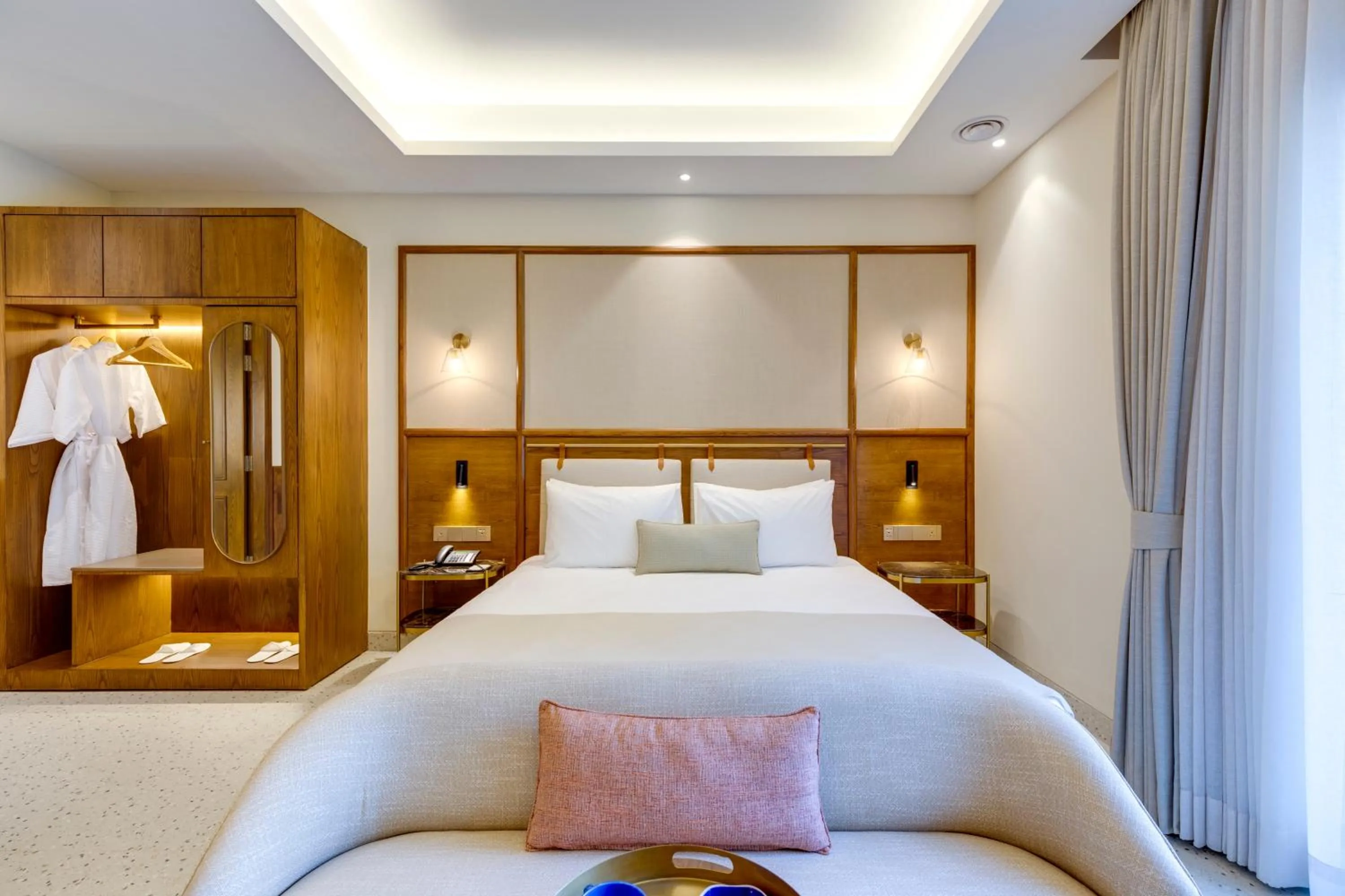 Bed in The Manor - New Delhi