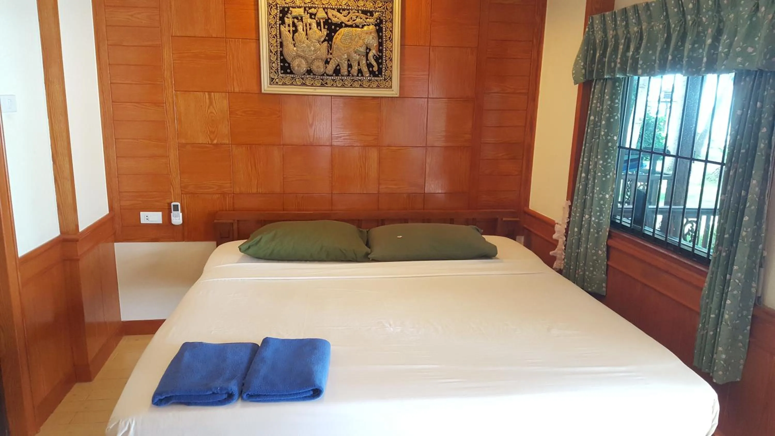 Bedroom, Bed in First Villa Beach Resort