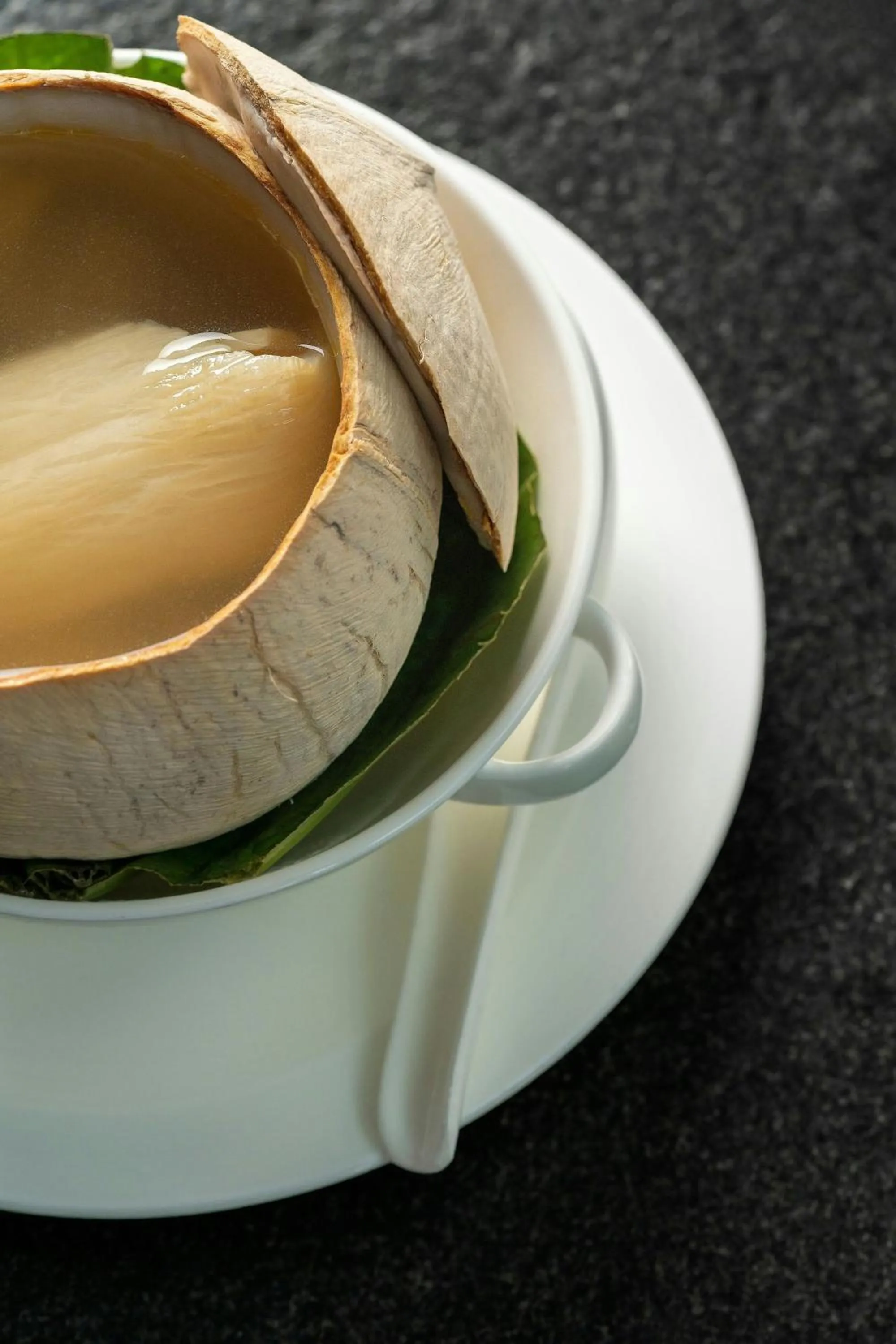 Restaurant/places to eat in The Ritz-Carlton, Hong Kong