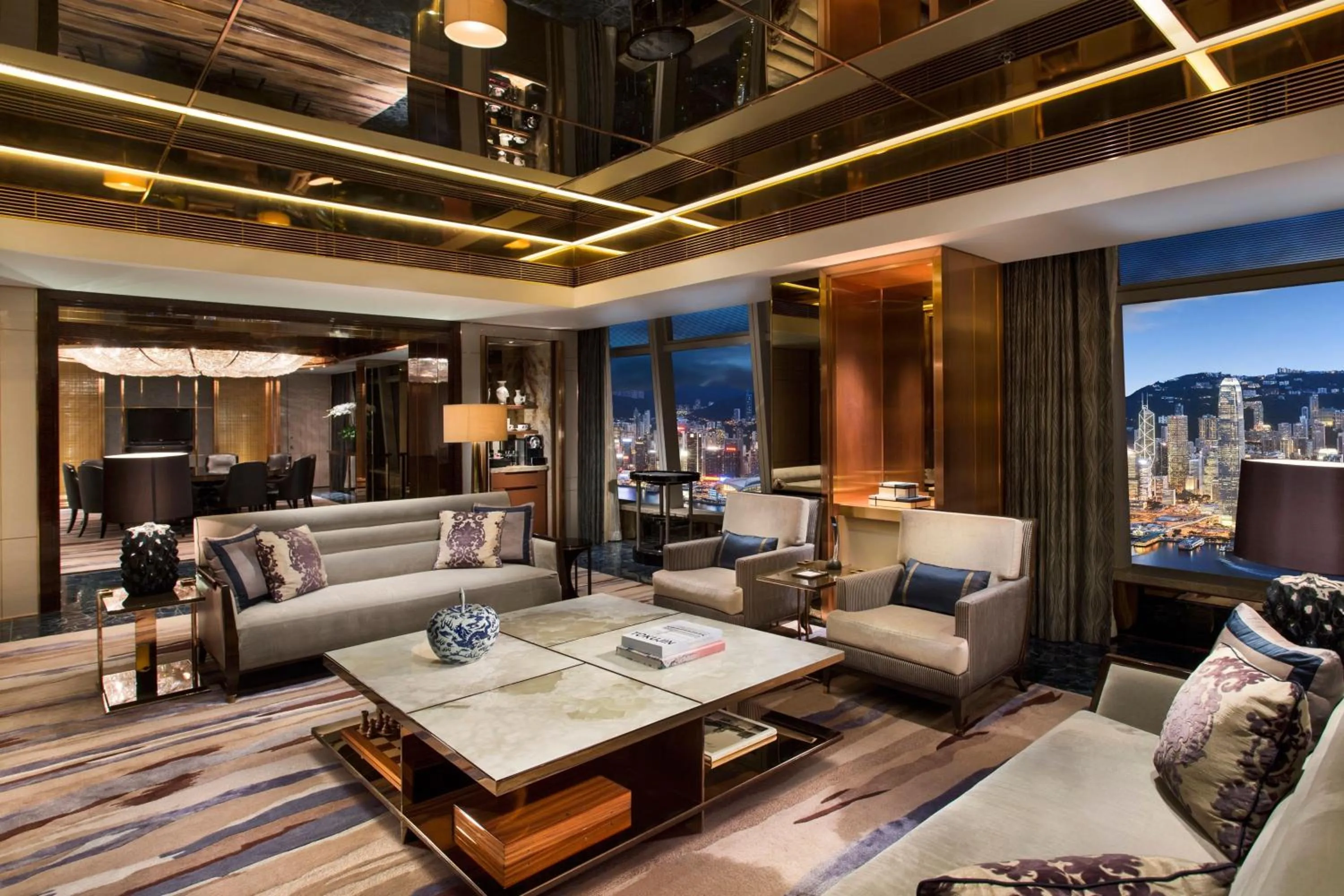 Living room in The Ritz-Carlton, Hong Kong