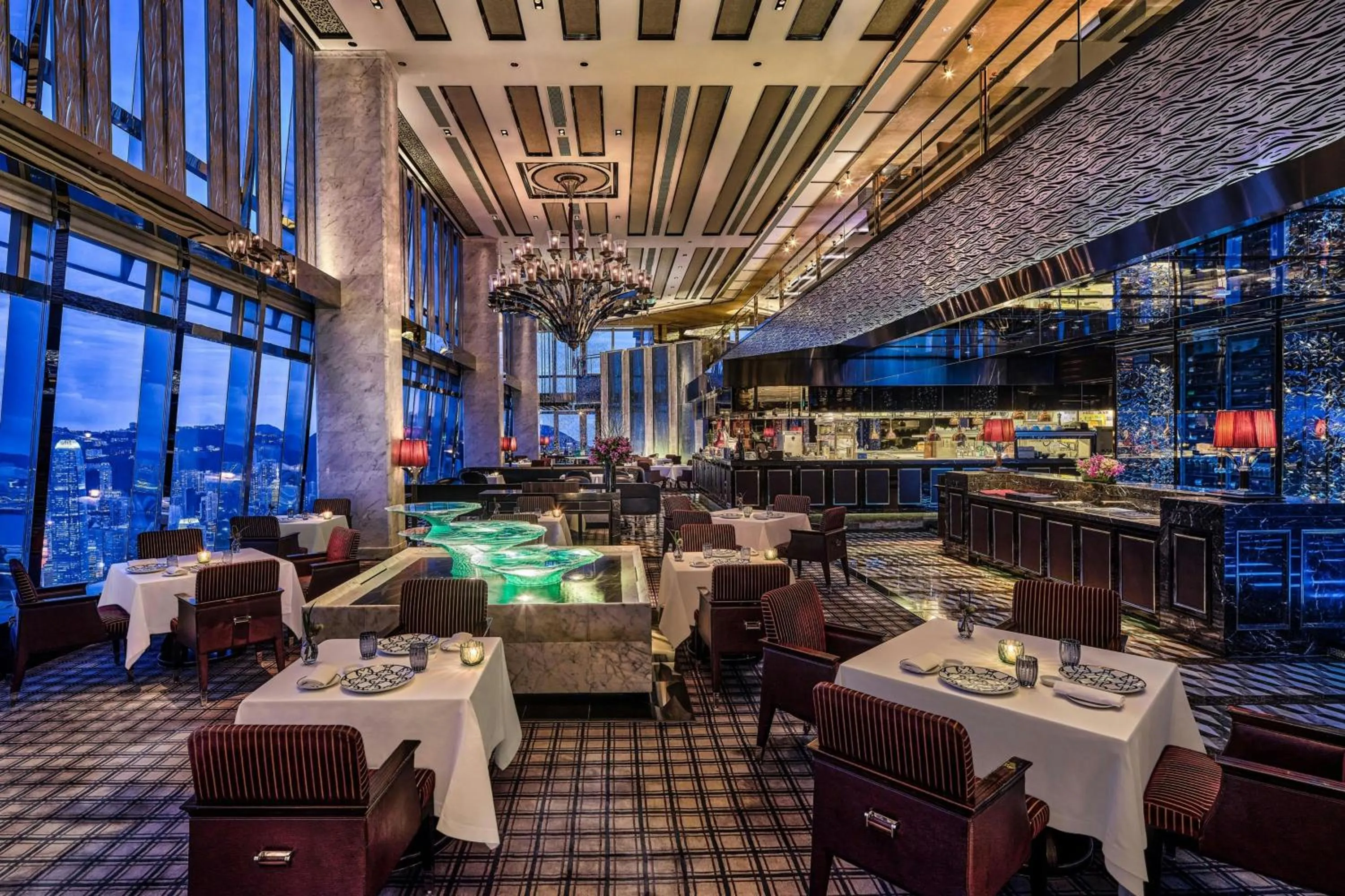 Restaurant/places to eat in The Ritz-Carlton, Hong Kong